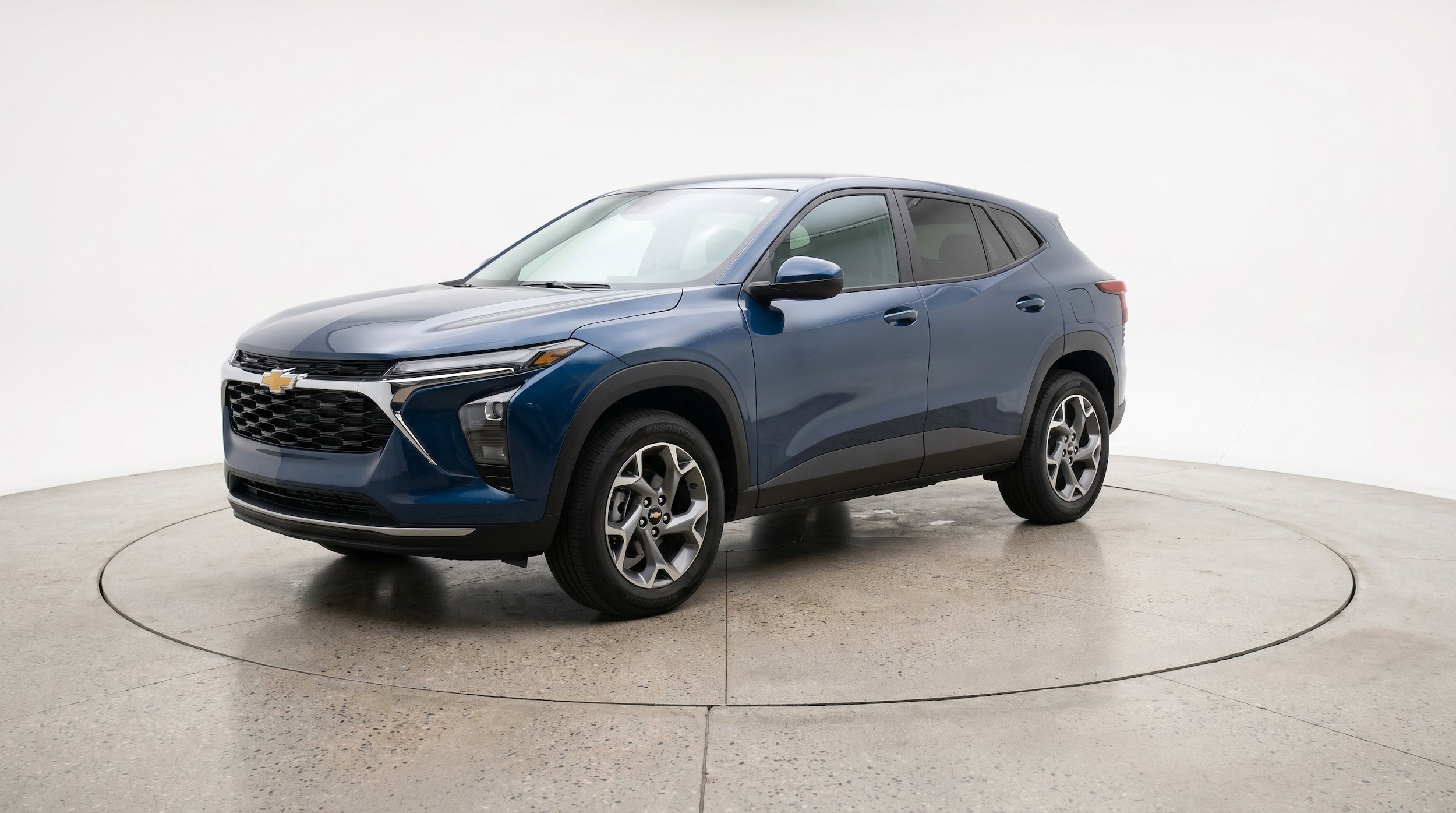 Thumbnail: 2025 Chevrolet Trax - 3