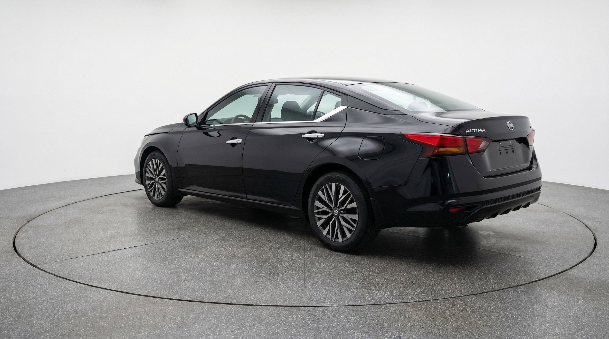 Thumbnail: 2025 Nissan Altima - 6