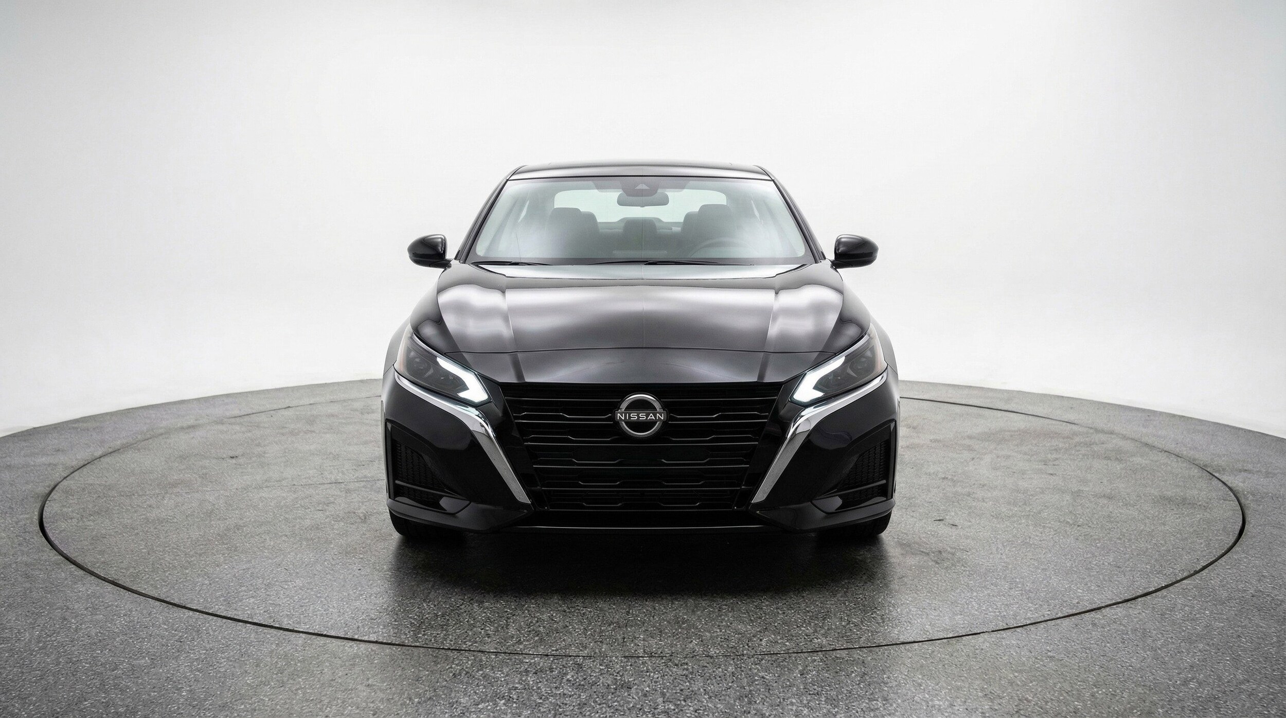 Thumbnail: 2025 Nissan Altima - 2