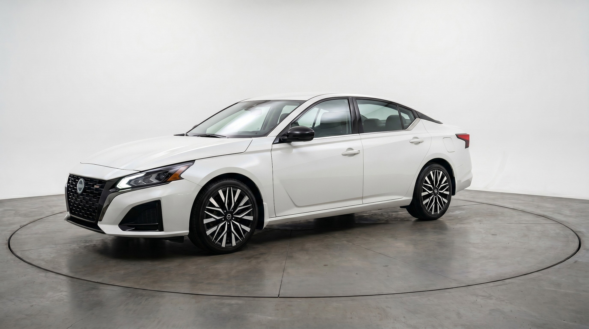 Thumbnail: 2025 Nissan Altima - 3