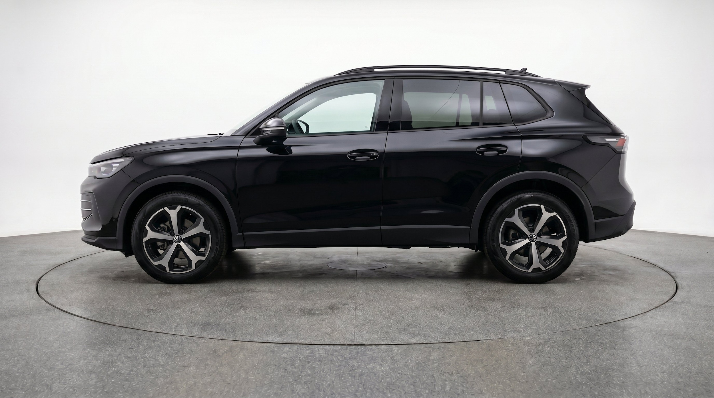 Thumbnail: 2026 Volkswagen Tiguan - 5