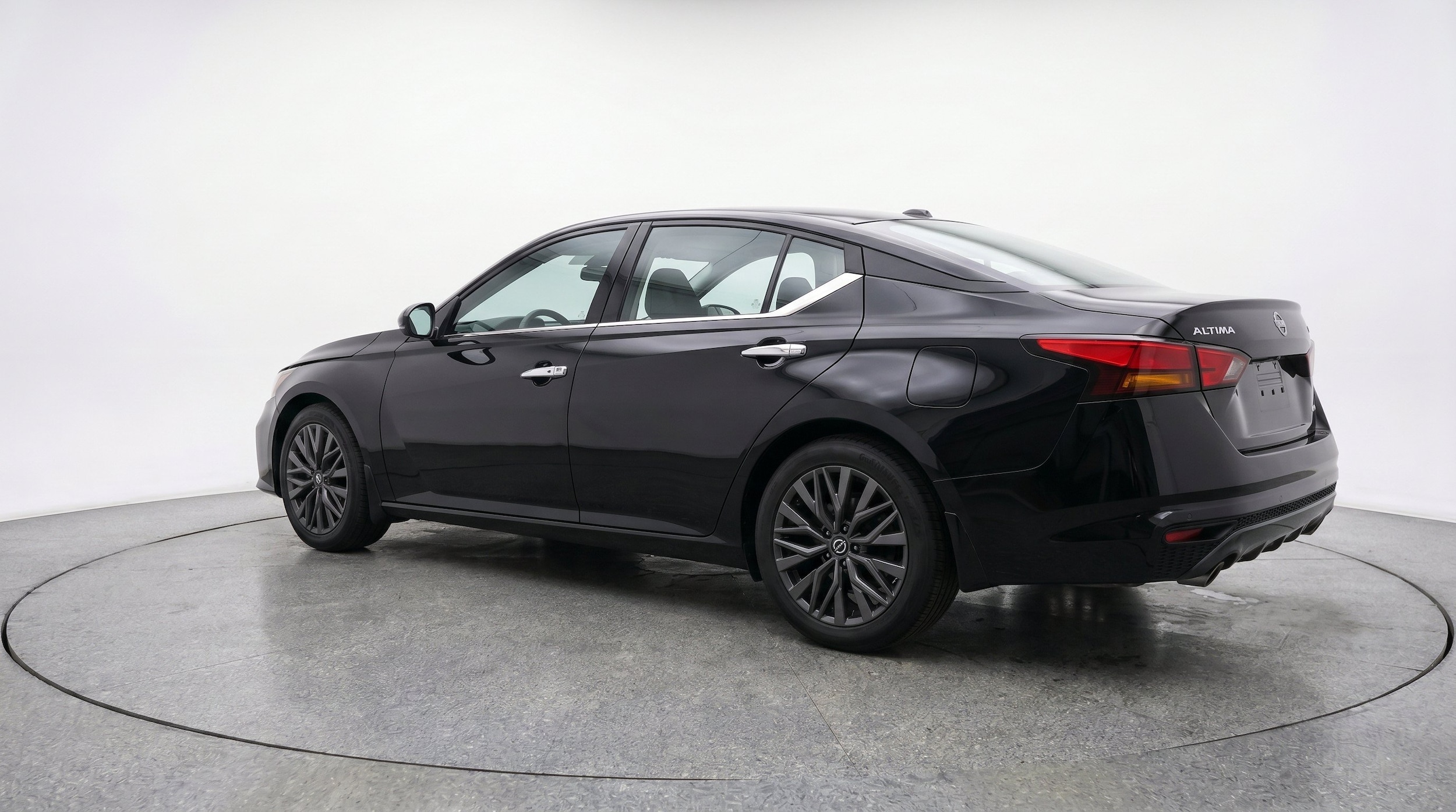 Thumbnail: 2025 Nissan Altima - 6