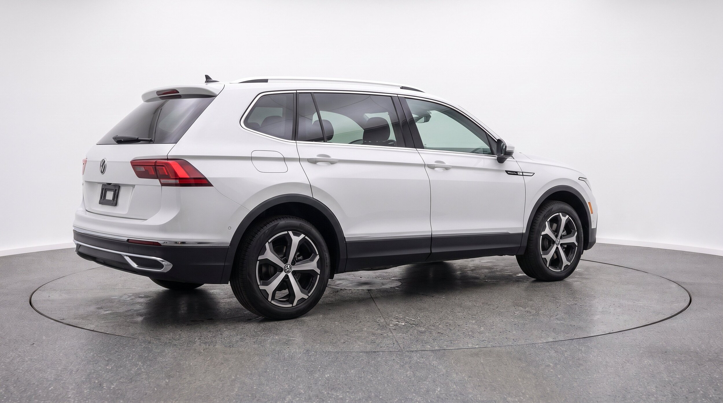 Thumbnail: 2026 Volkswagen Tiguan - 9