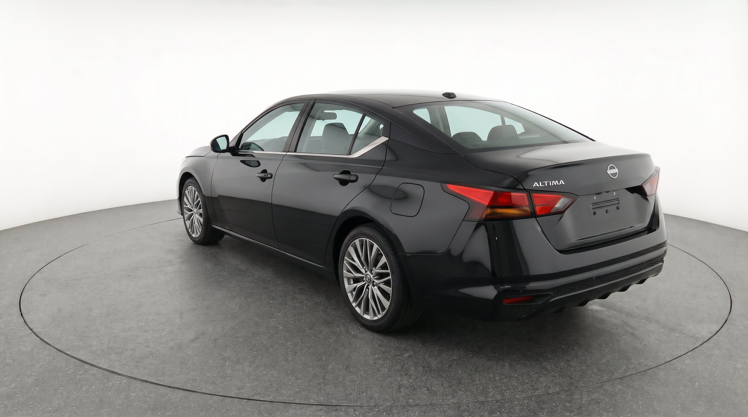 Thumbnail: 2025 Nissan Altima - 6