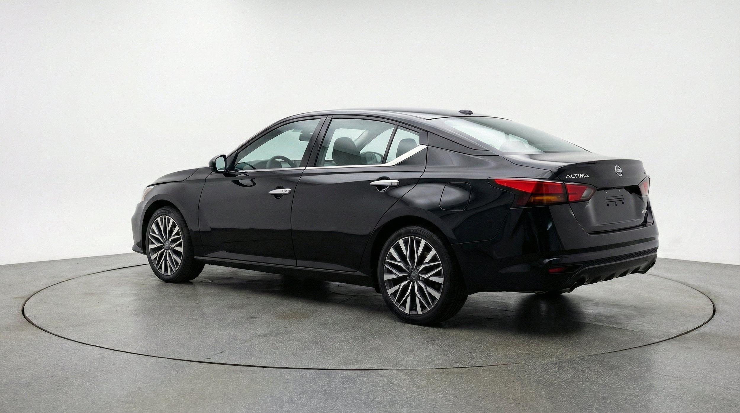 Thumbnail: 2025 Nissan Altima - 6