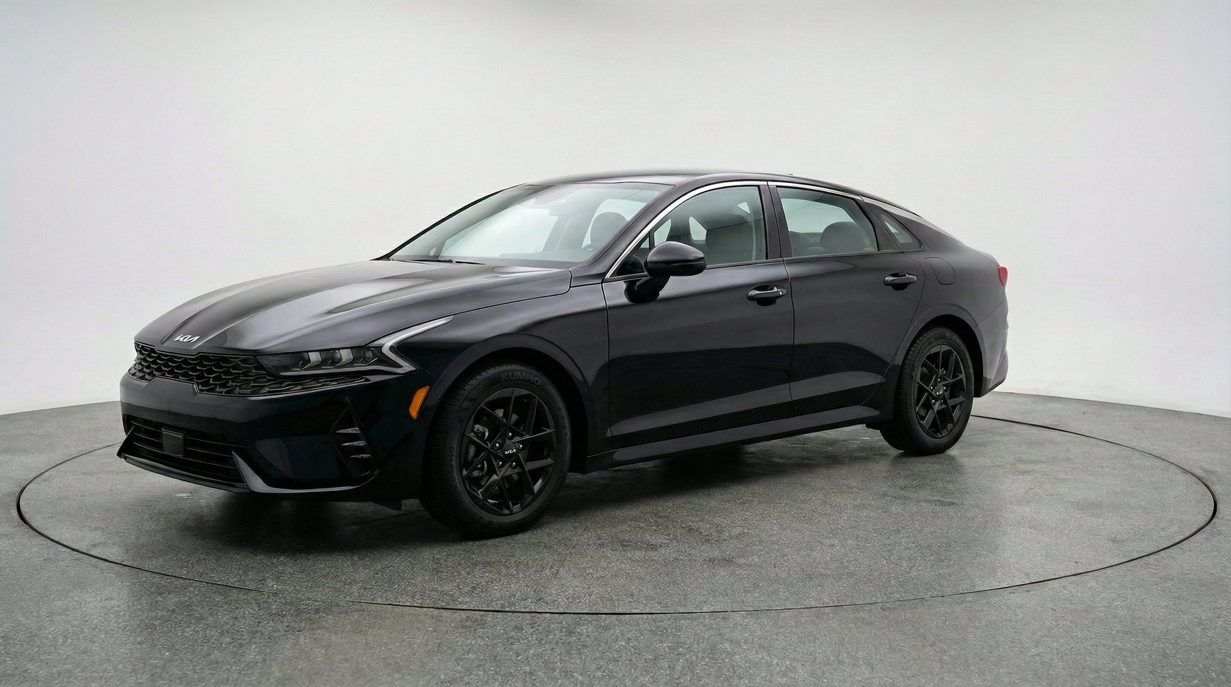 Thumbnail: 2025 Kia K5 - 3