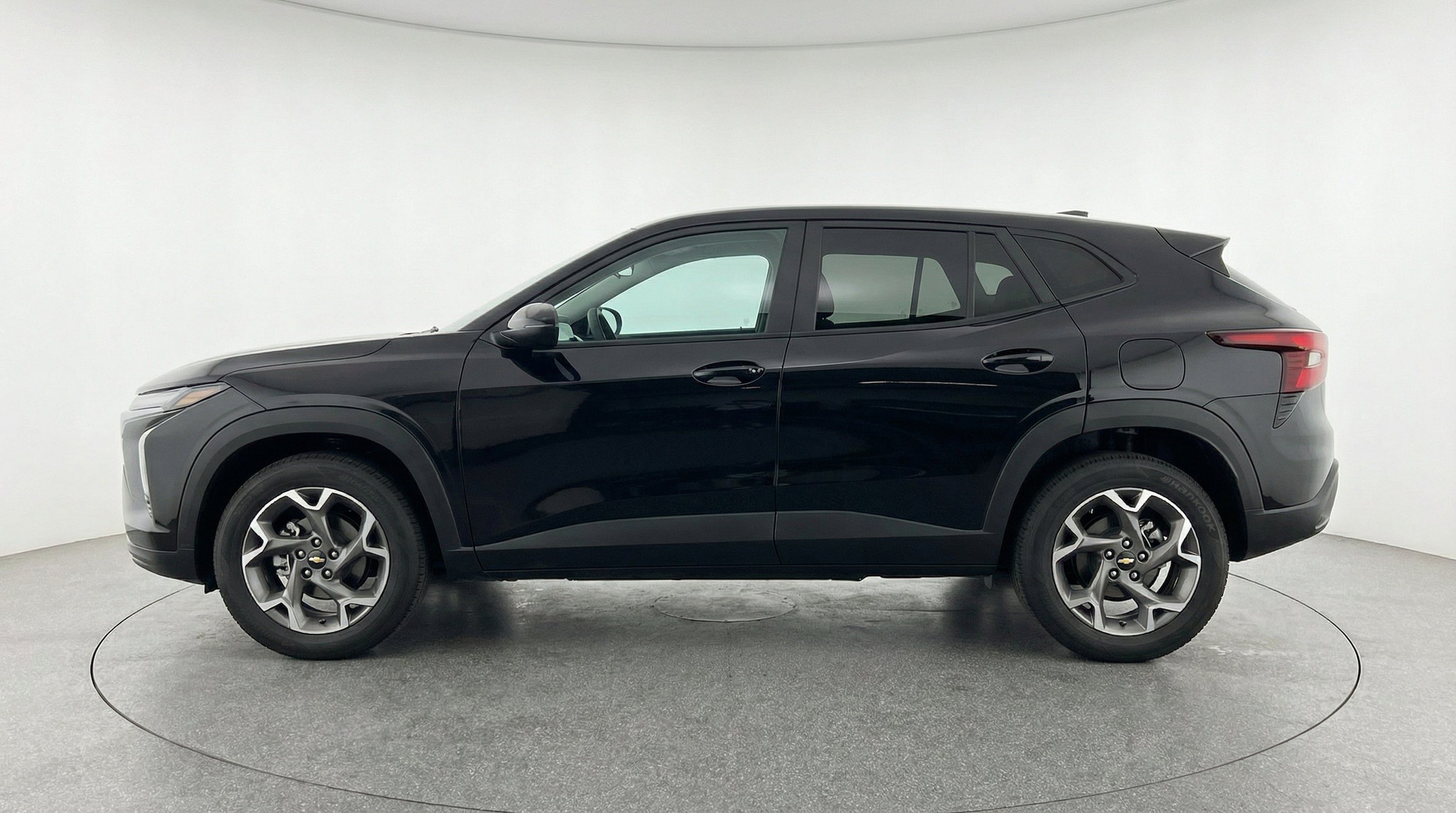 Thumbnail: 2025 Chevrolet Trax - 5
