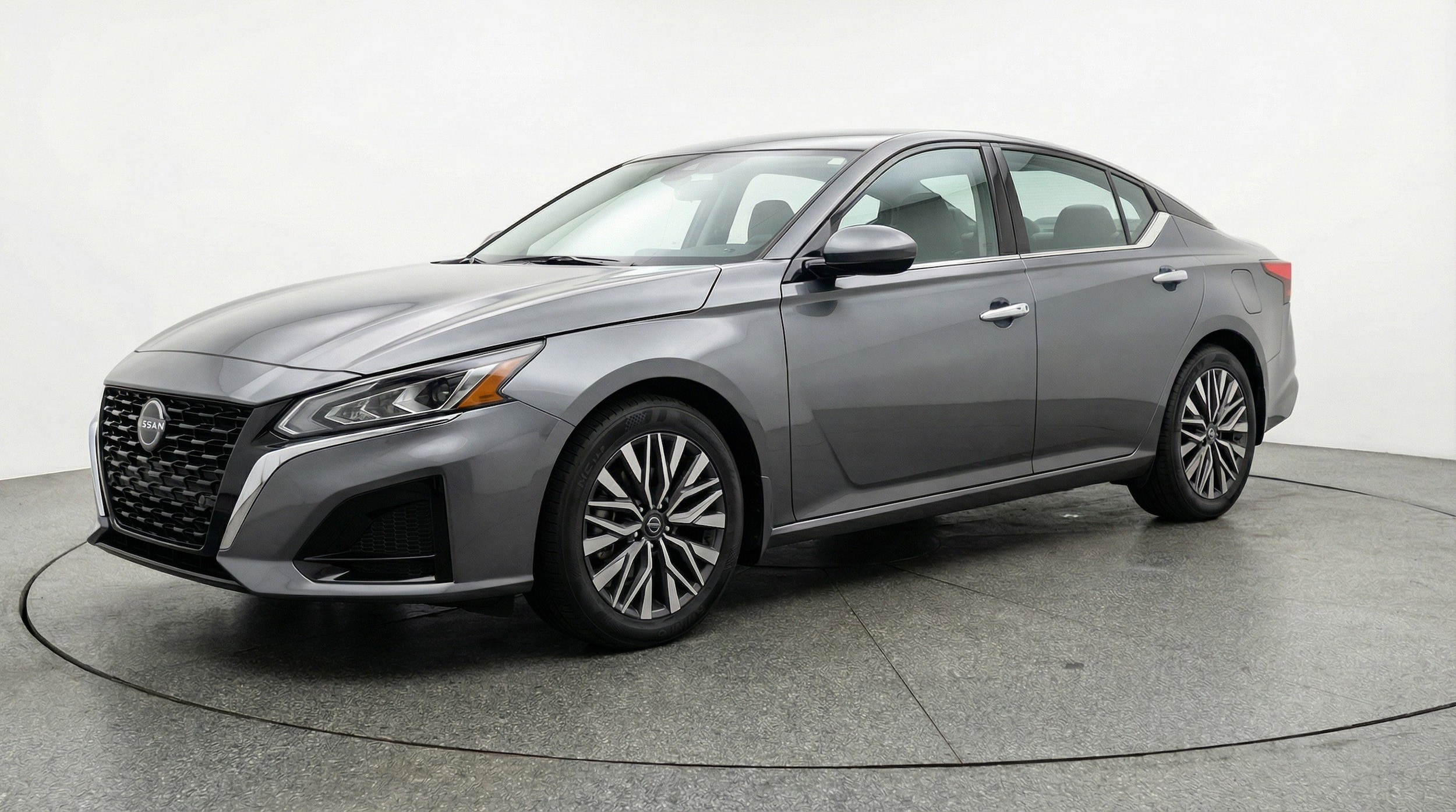 Thumbnail: 2025 Nissan Altima - 3