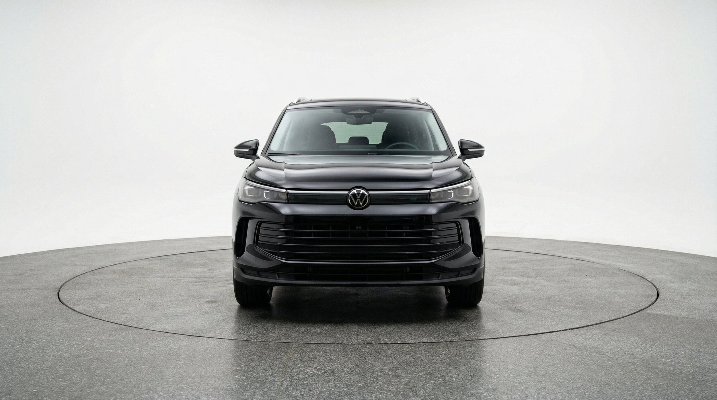 Thumbnail: 2026 Volkswagen Tiguan - 2