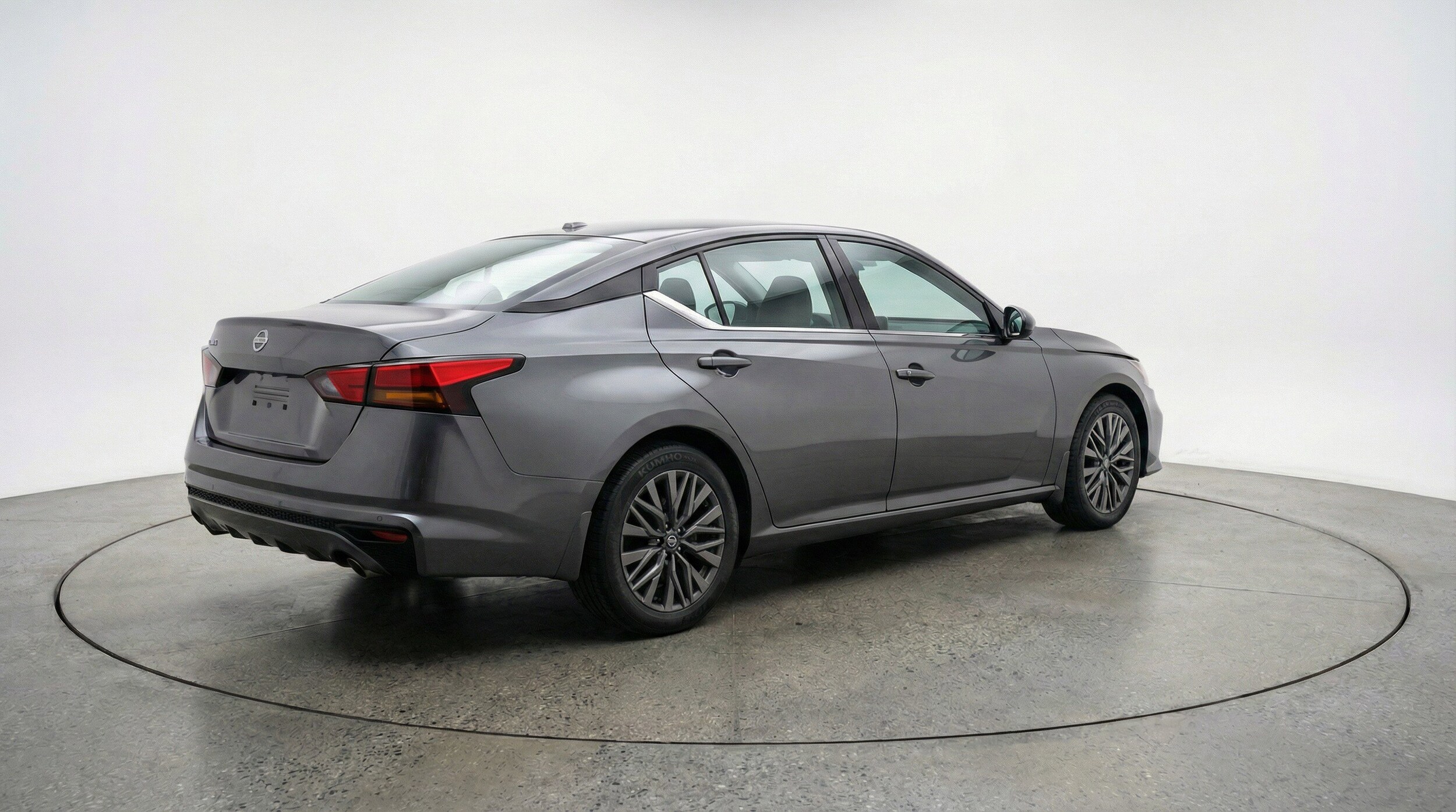 Thumbnail: 2025 Nissan Altima - 9