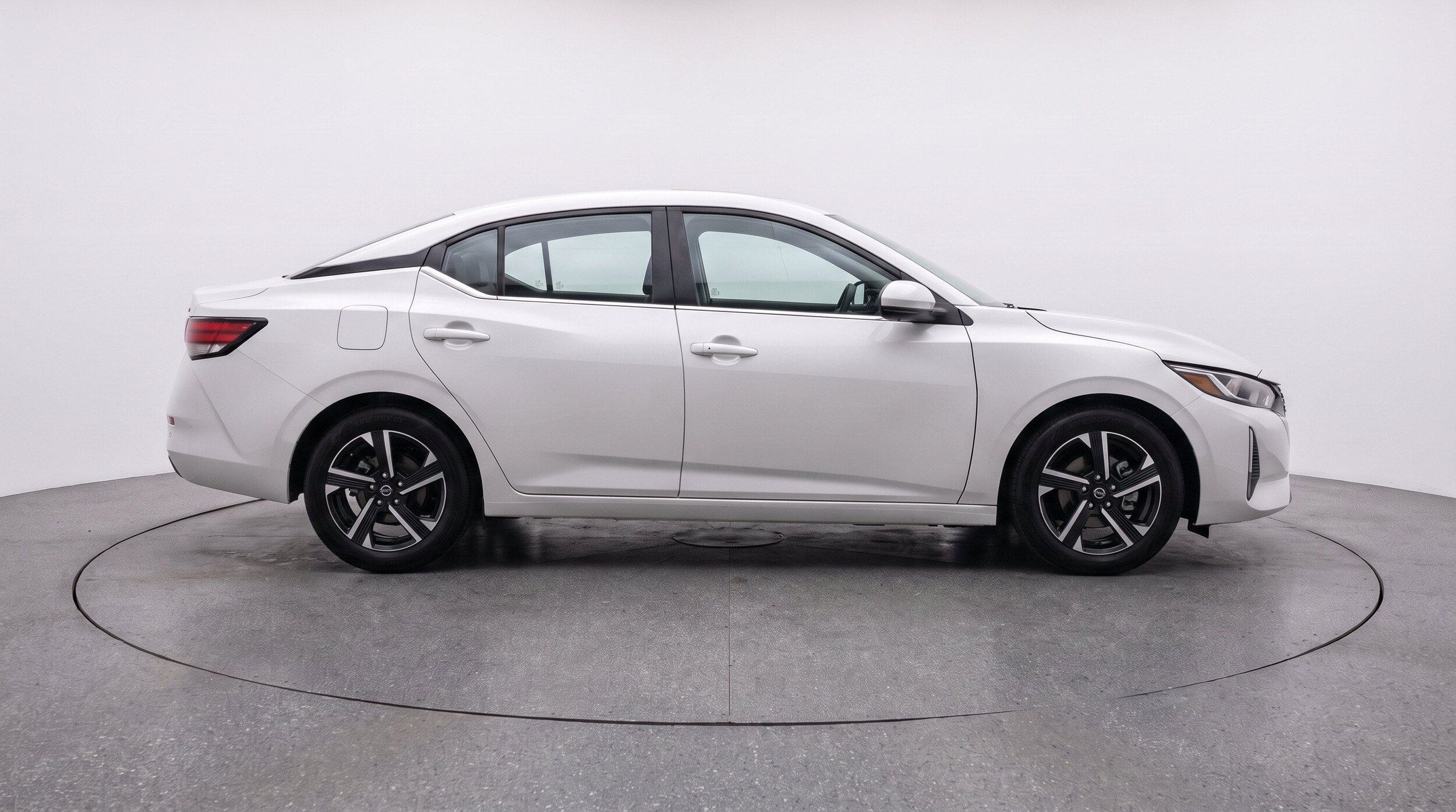 Thumbnail: 2025 Nissan Sentra - 10