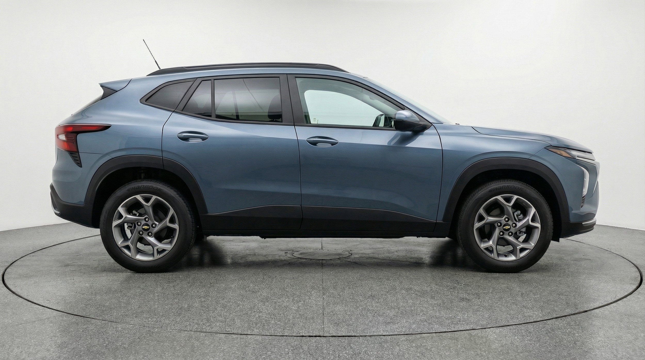 Thumbnail: 2025 Chevrolet Trax - 11