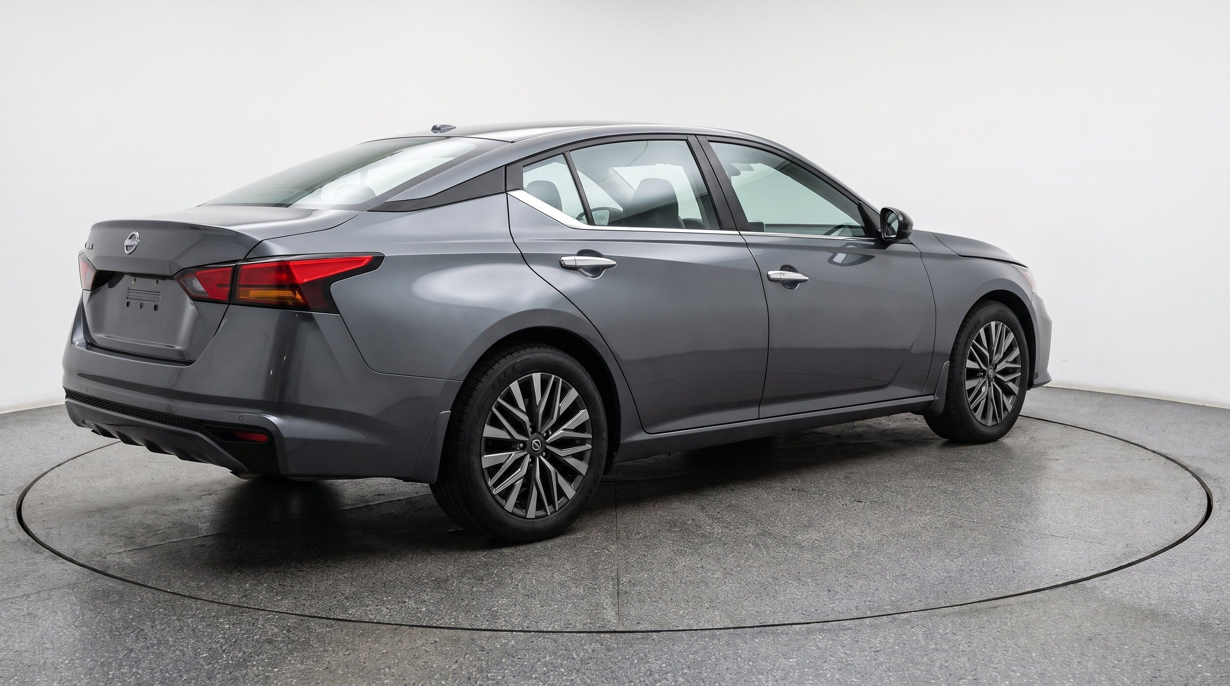 Thumbnail: 2025 Nissan Altima - 9