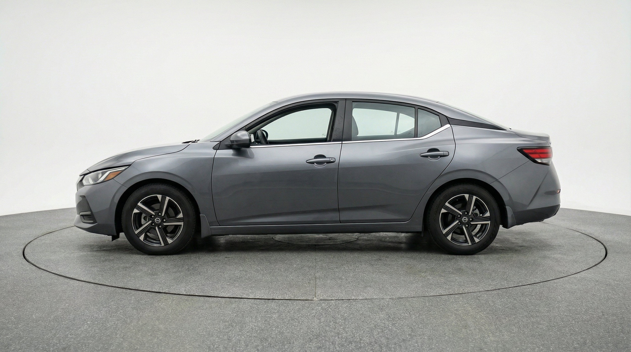 Thumbnail: 2025 Nissan Sentra - 5