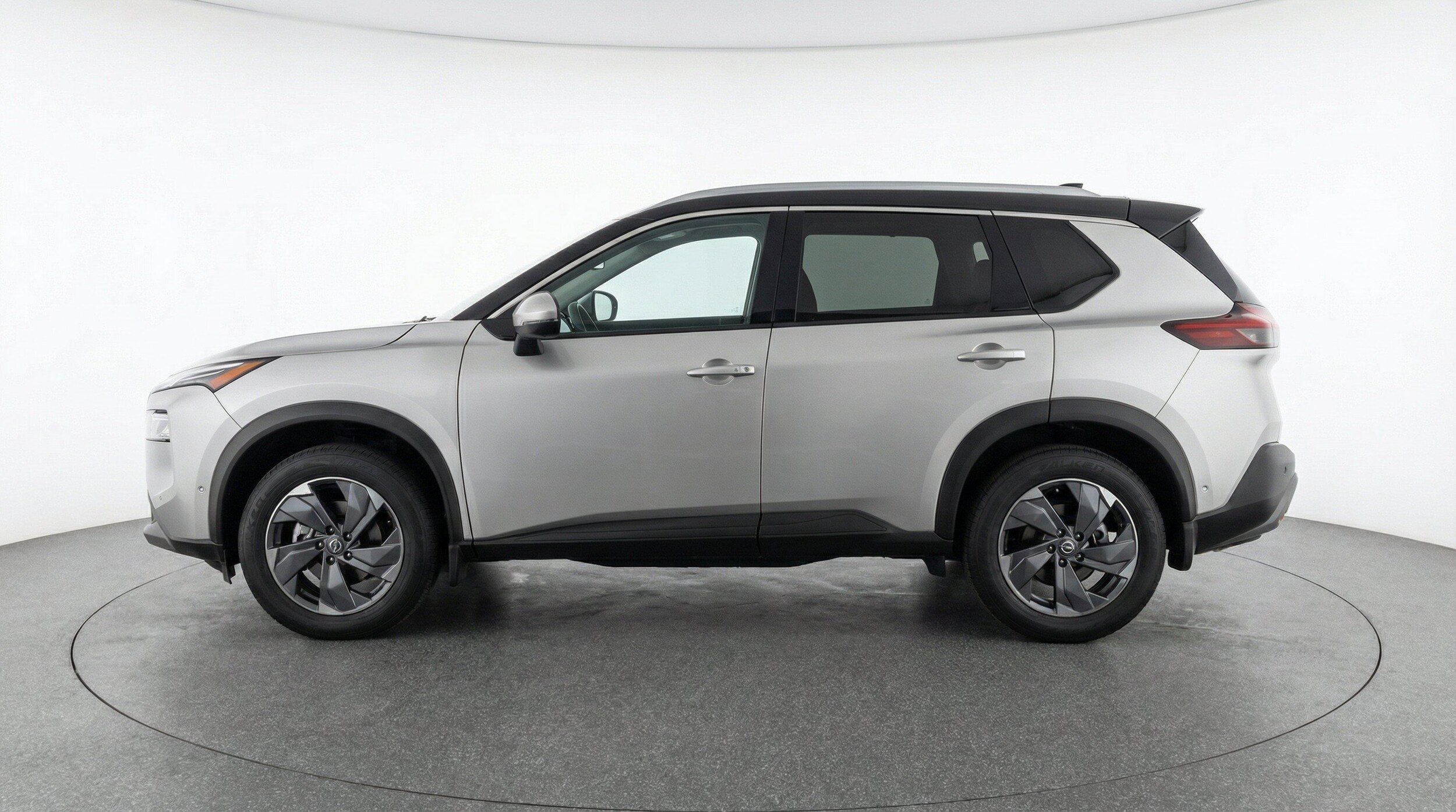 Thumbnail: 2025 Nissan Rogue - 5