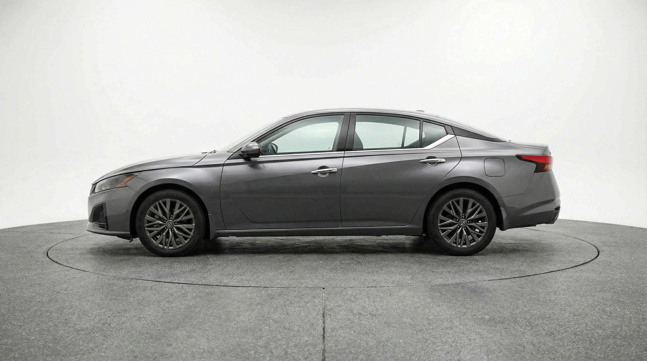 Thumbnail: 2025 Nissan Altima - 4