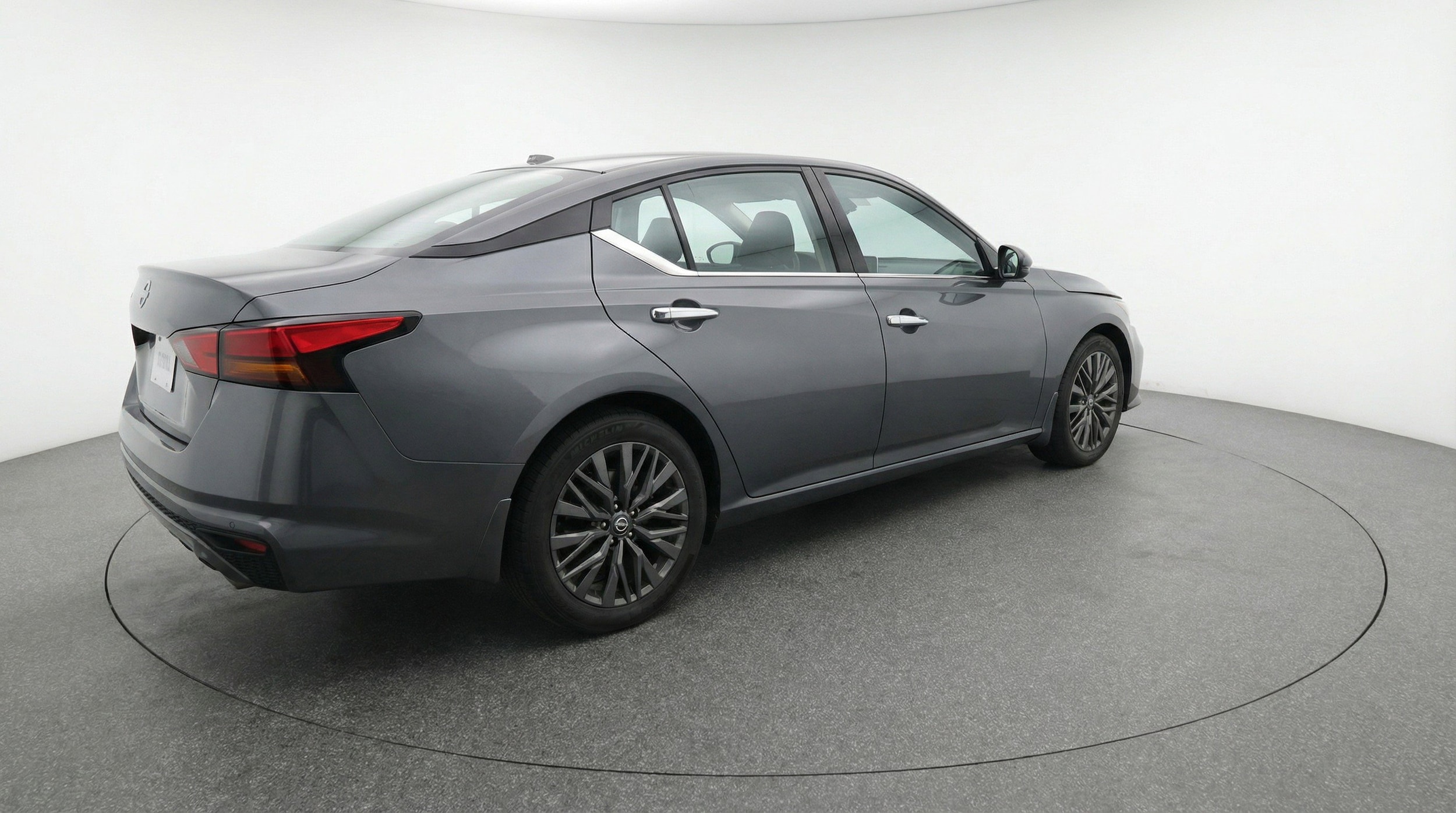 Thumbnail: 2025 Nissan Altima - 9