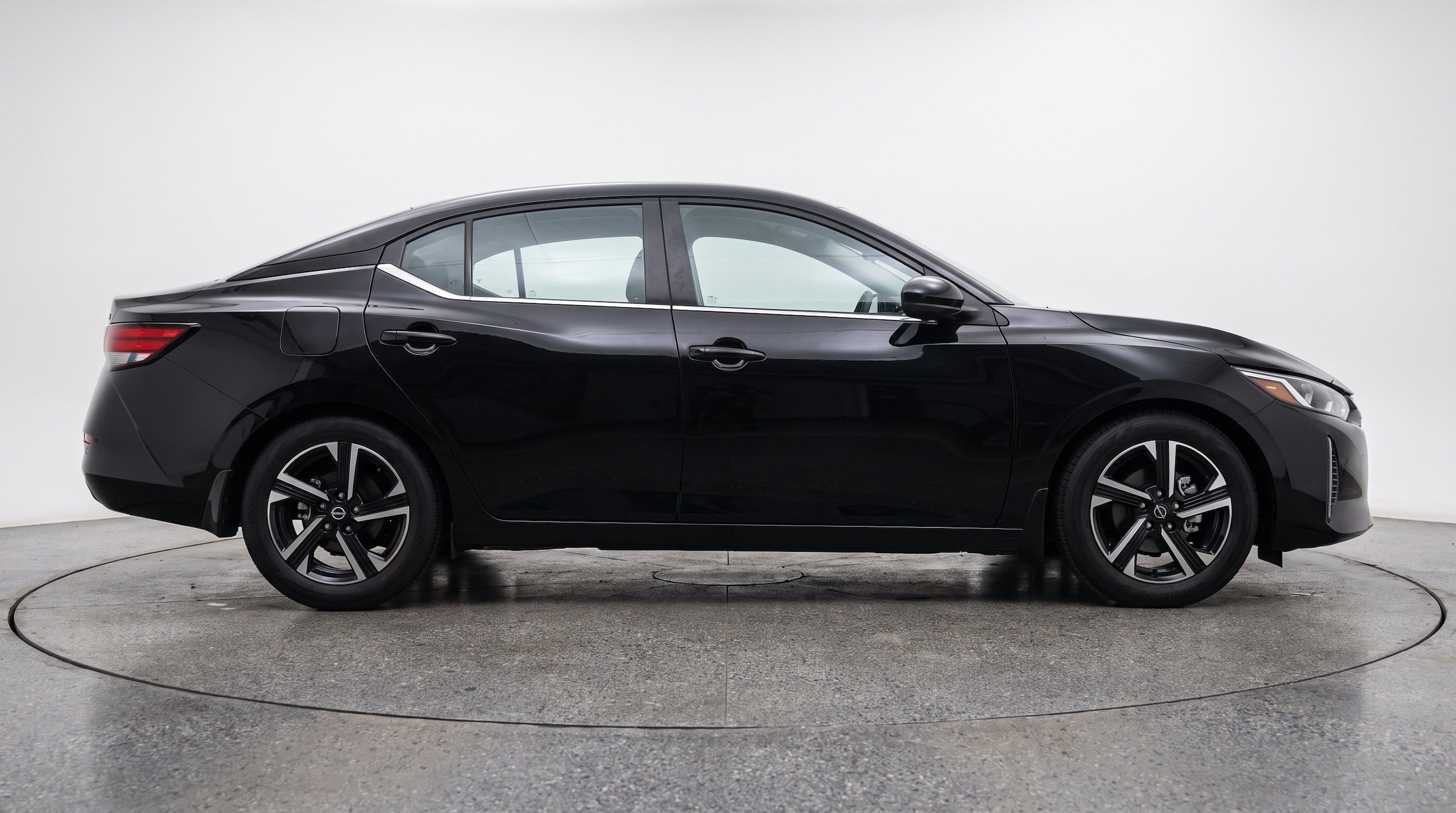 Thumbnail: 2025 Nissan Sentra - 11