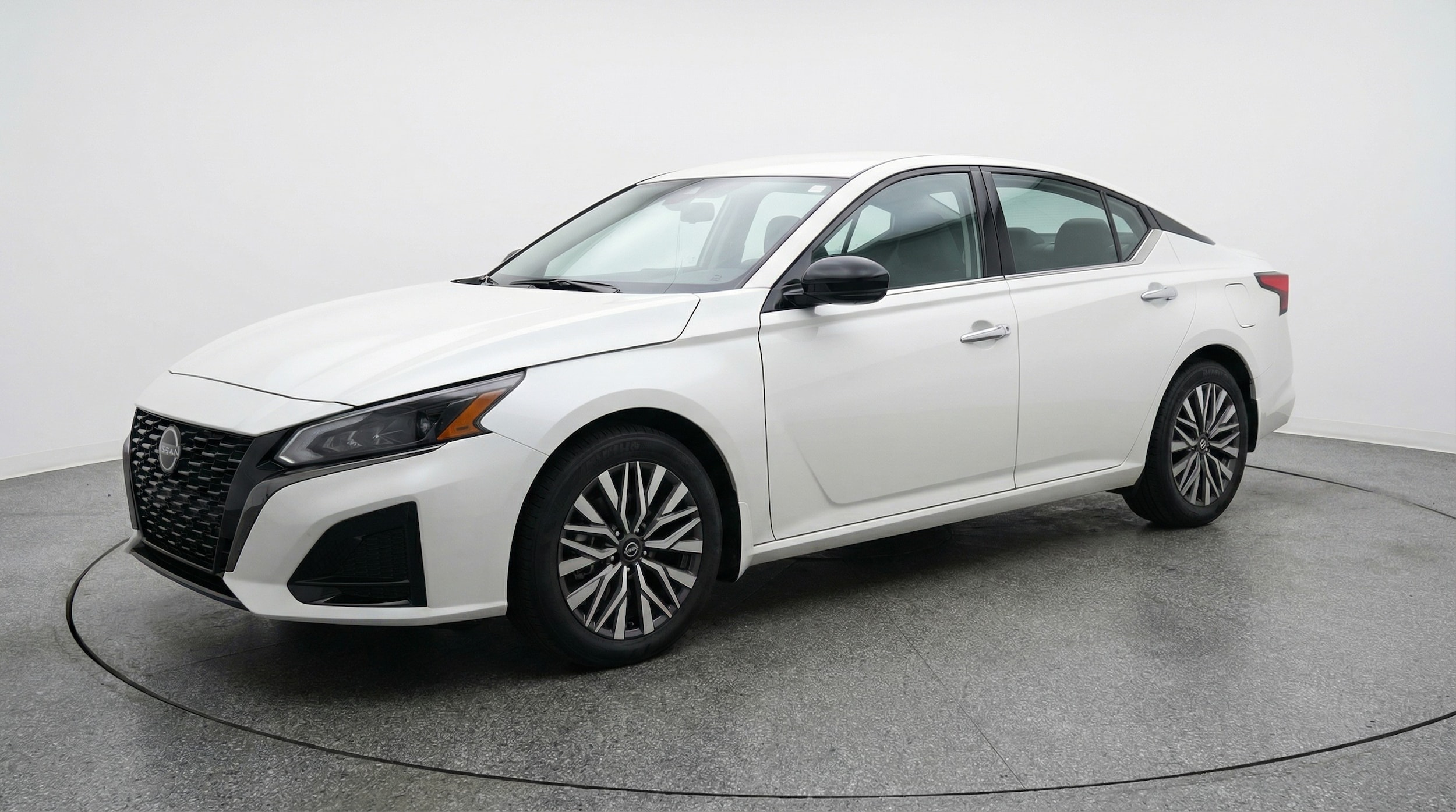 Thumbnail: 2025 Nissan Altima - 3