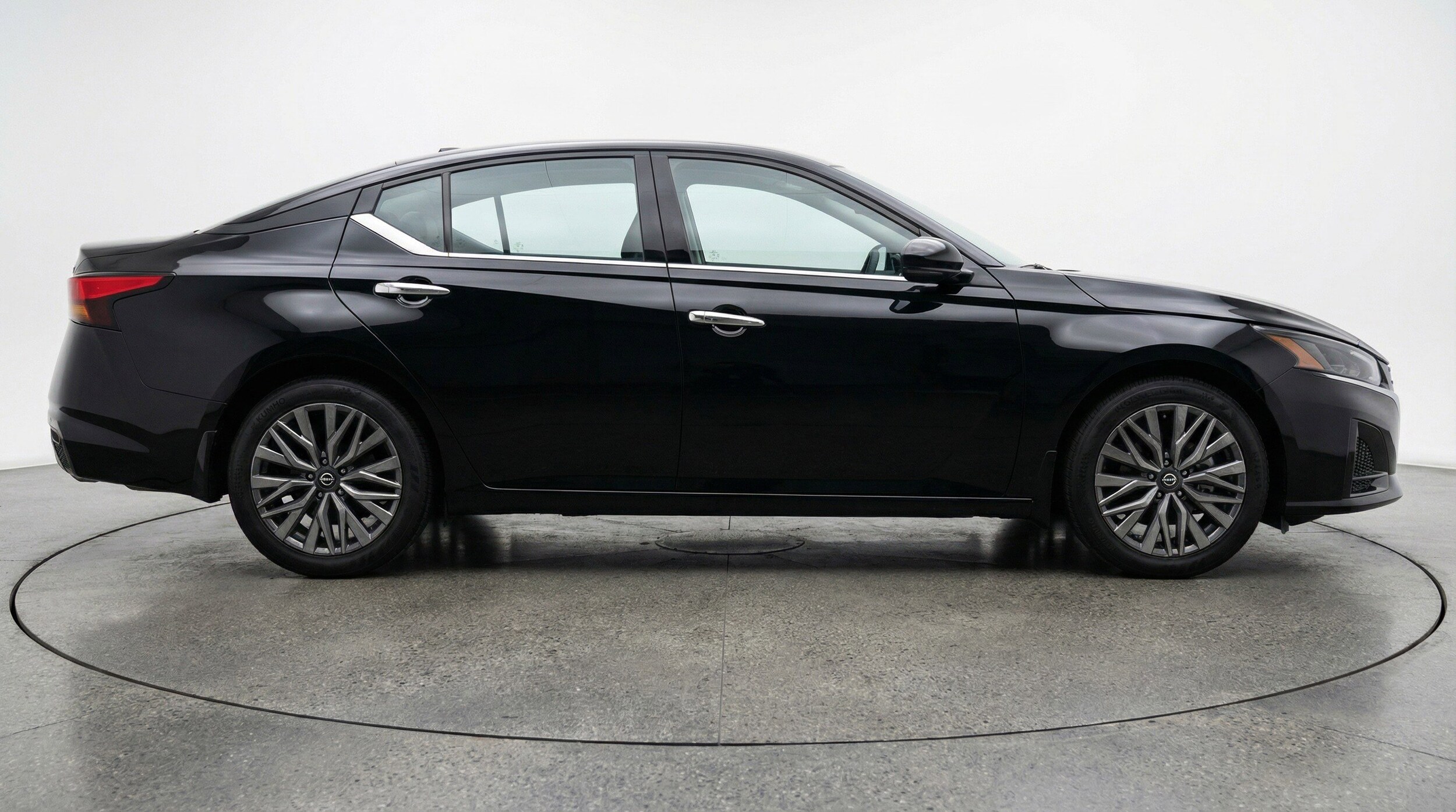 Thumbnail: 2025 Nissan Altima - 11