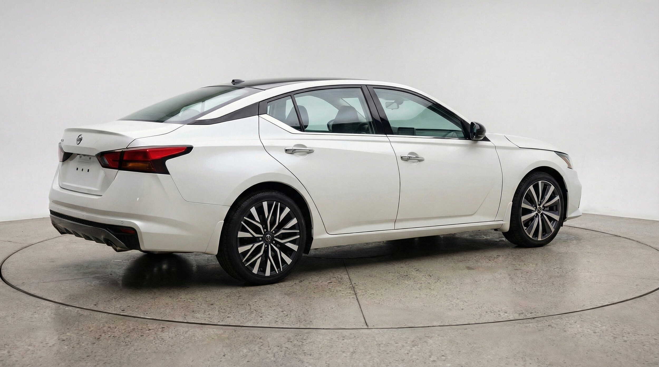 Thumbnail: 2025 Nissan Altima - 9