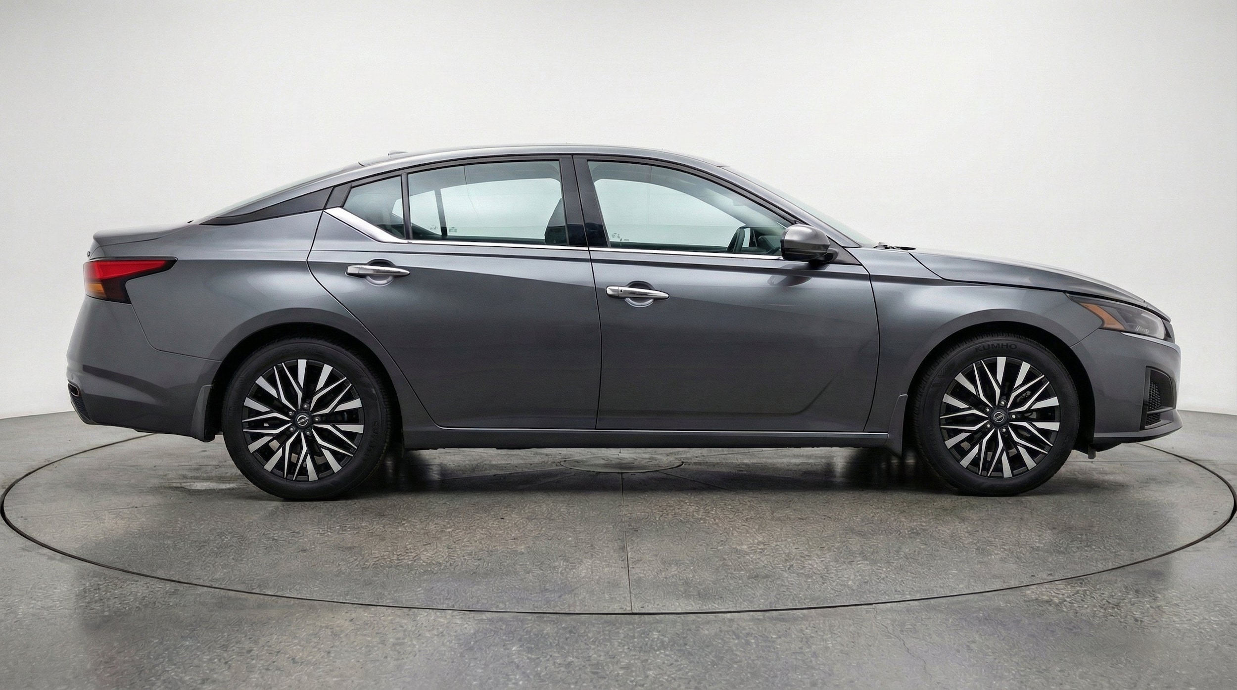 Thumbnail: 2025 Nissan Altima - 10