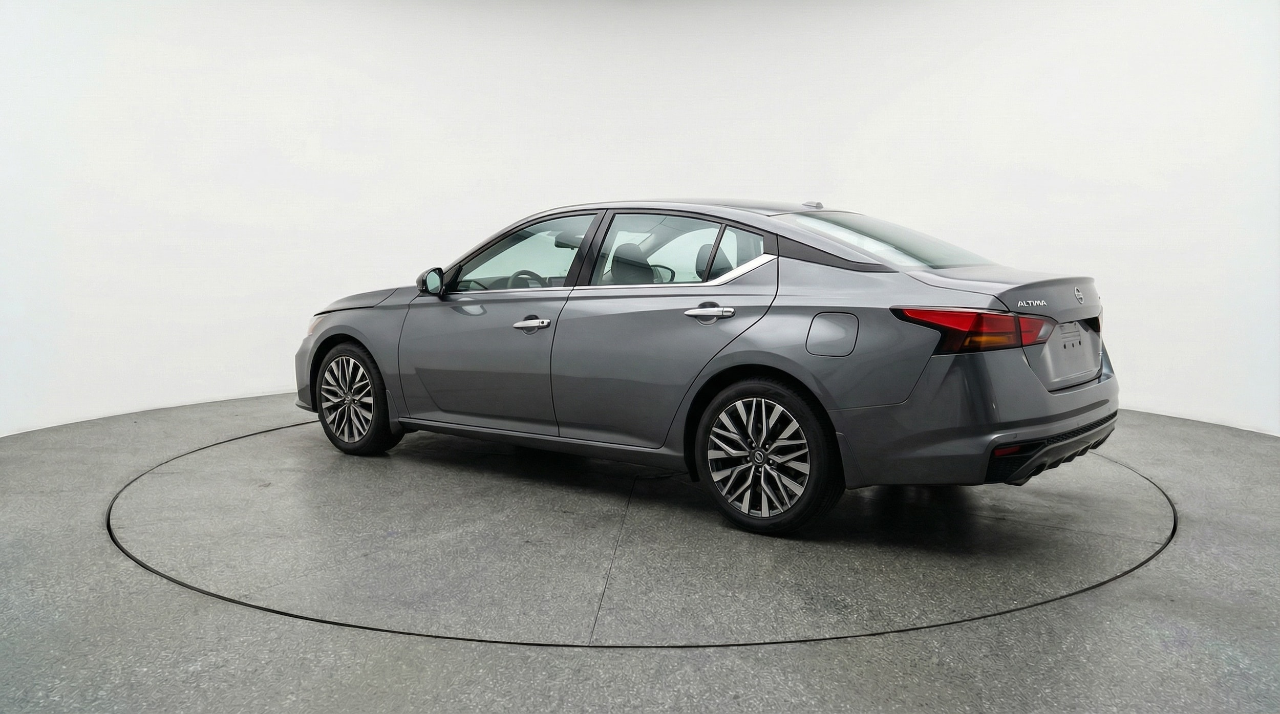 Thumbnail: 2025 Nissan Altima - 5