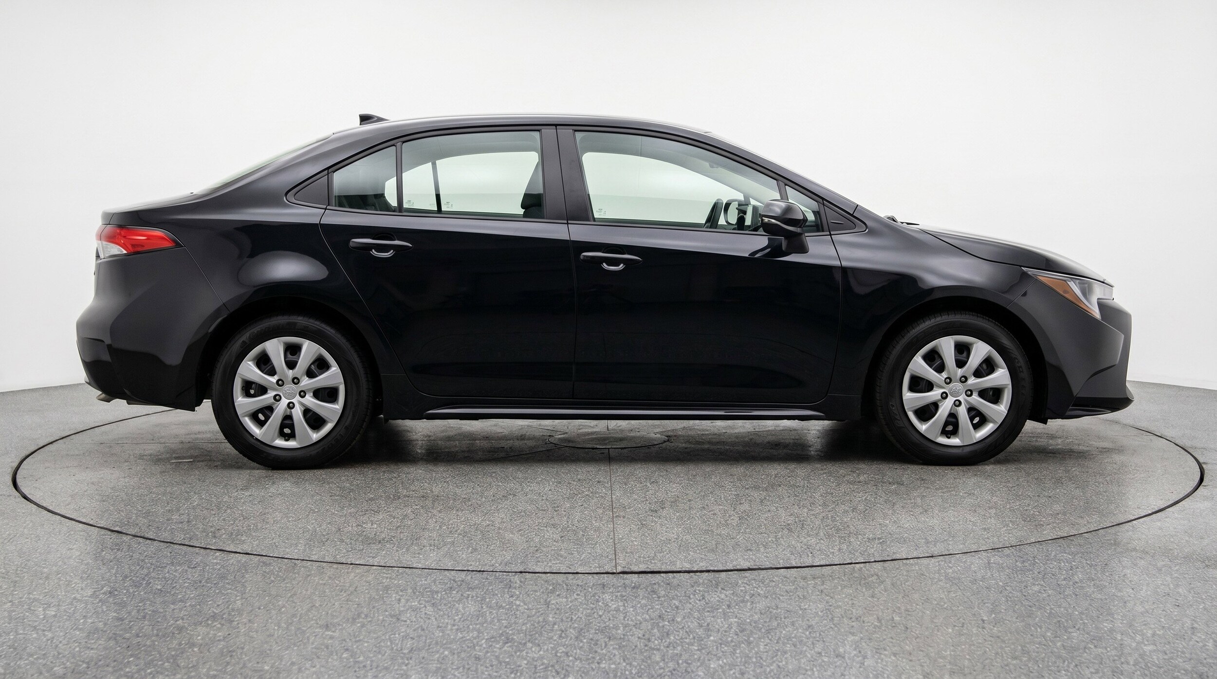 Thumbnail: 2025 Toyota Corolla - 11