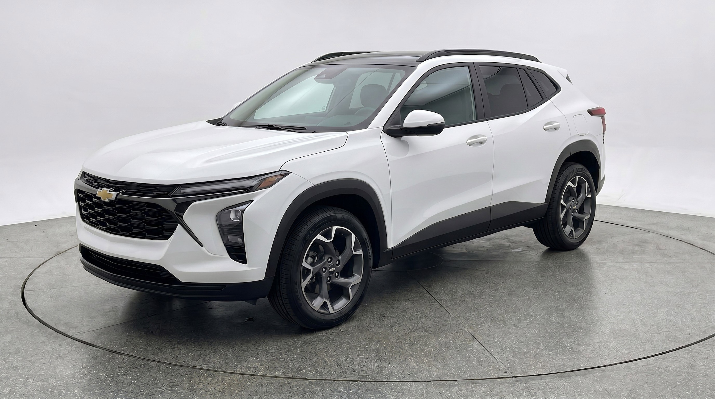 Thumbnail: 2025 Chevrolet Trax - 3