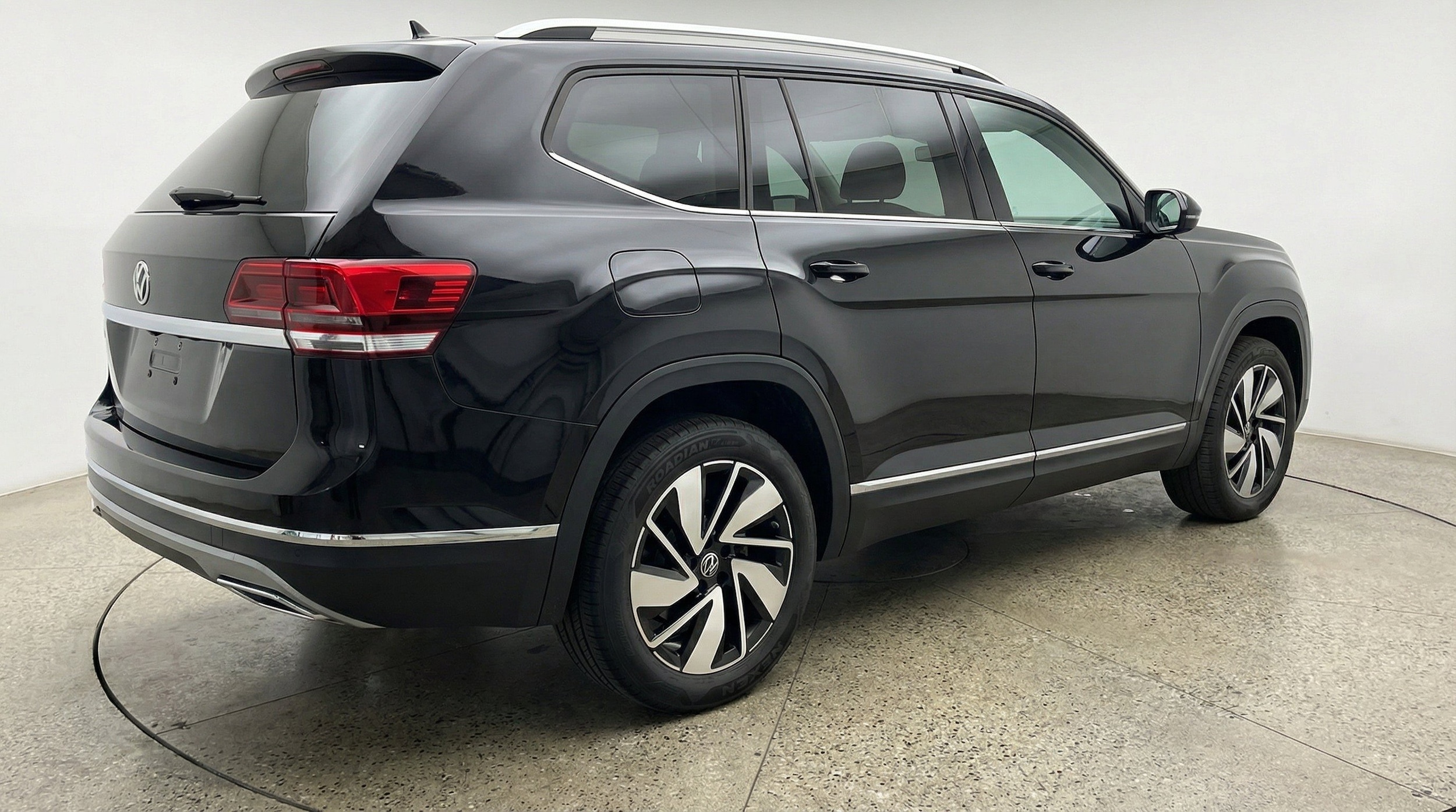 Thumbnail: 2026 Volkswagen Atlas - 9