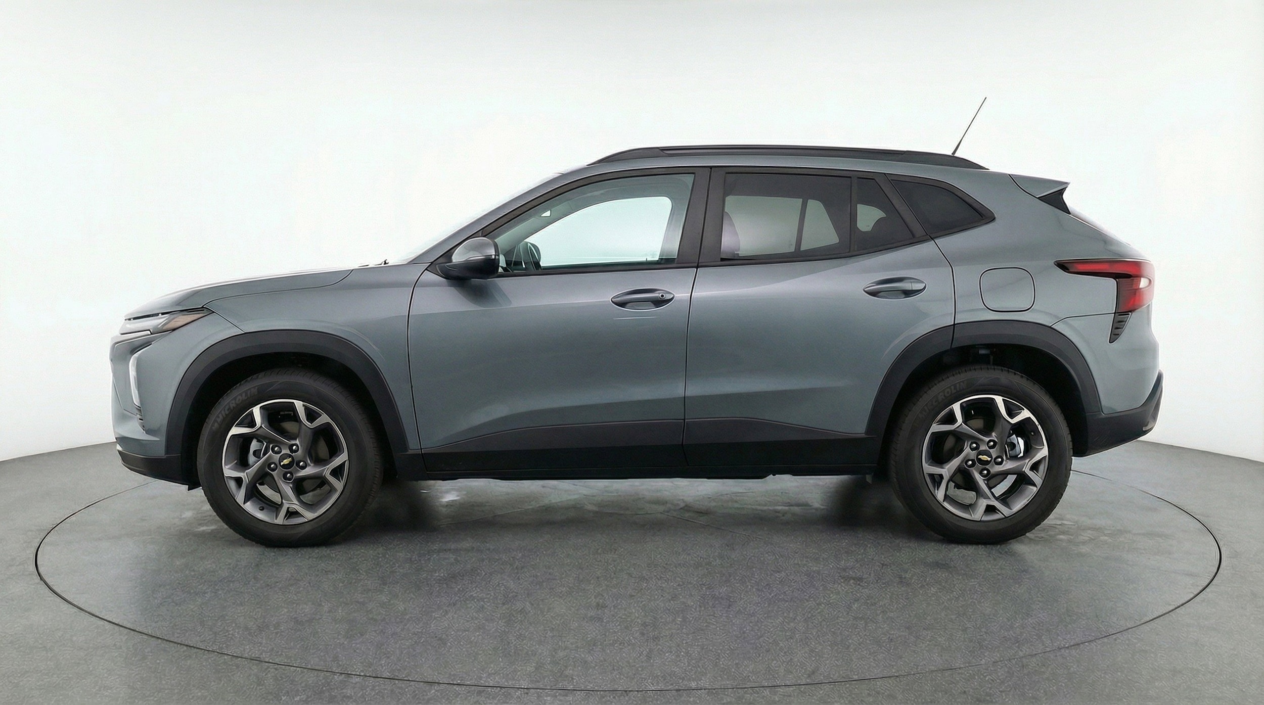 Thumbnail: 2025 Chevrolet Trax - 5