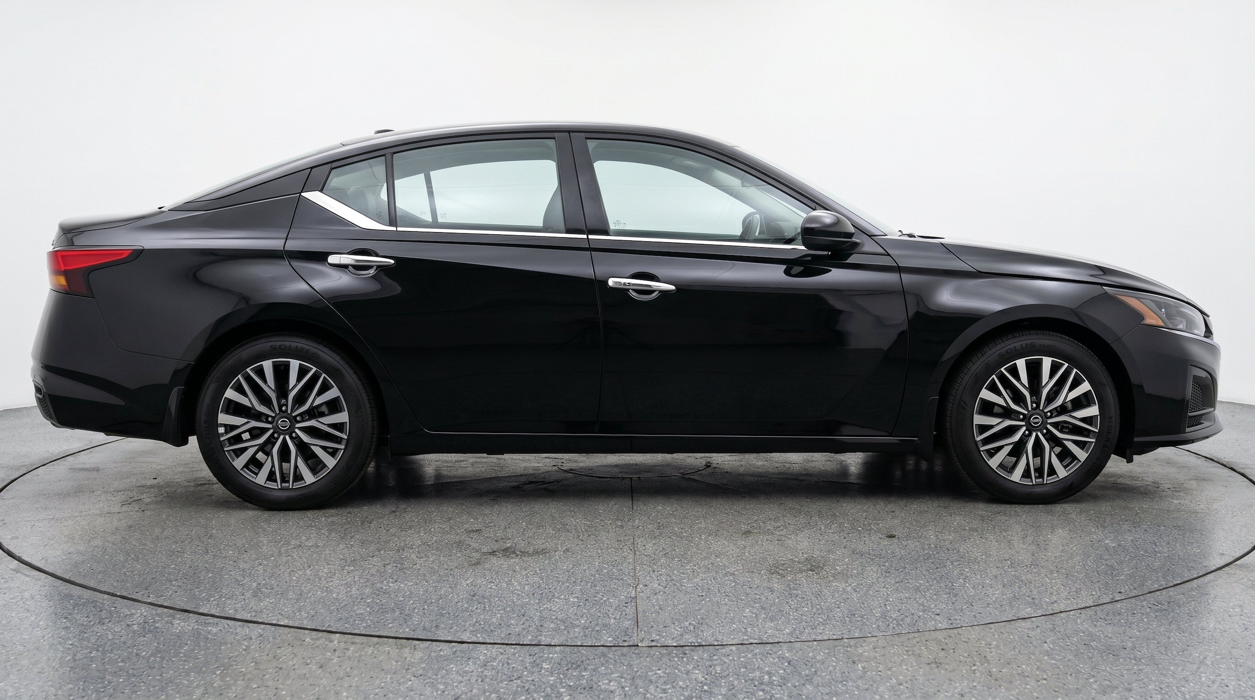Thumbnail: 2025 Nissan Altima - 11