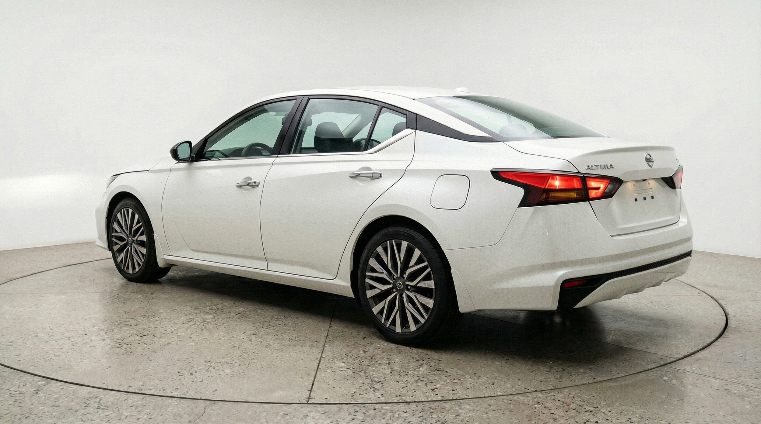 Thumbnail: 2025 Nissan Altima - 6