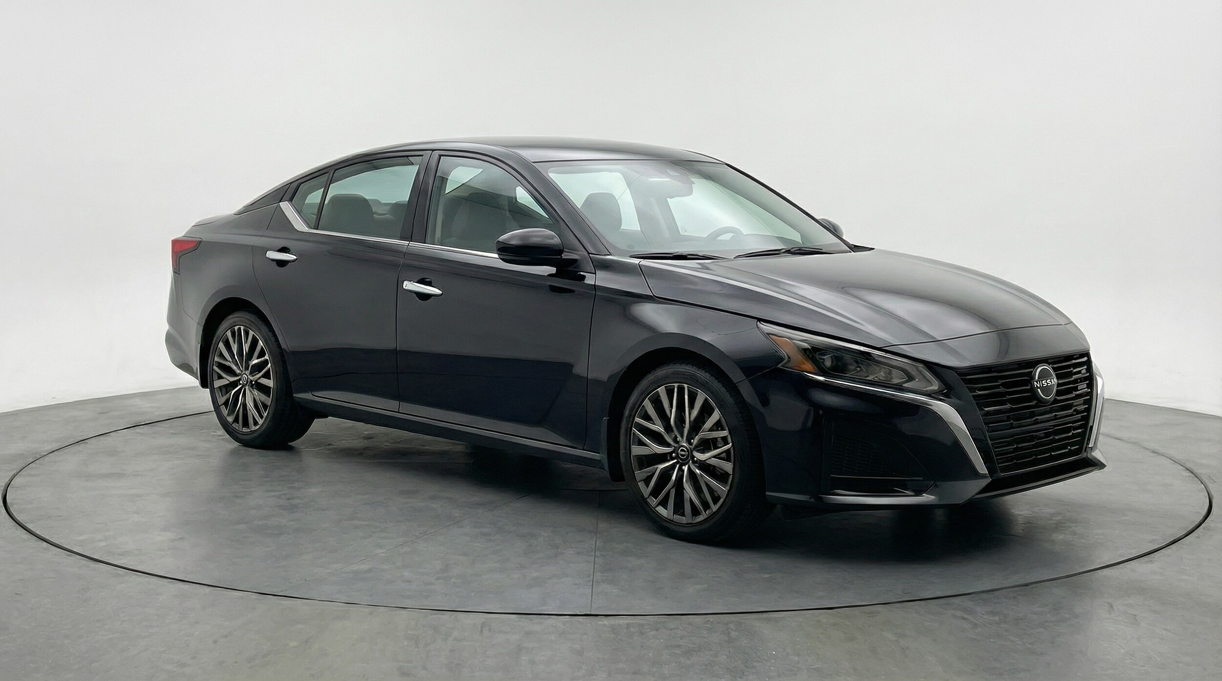 Thumbnail: 2025 Nissan Altima - 1