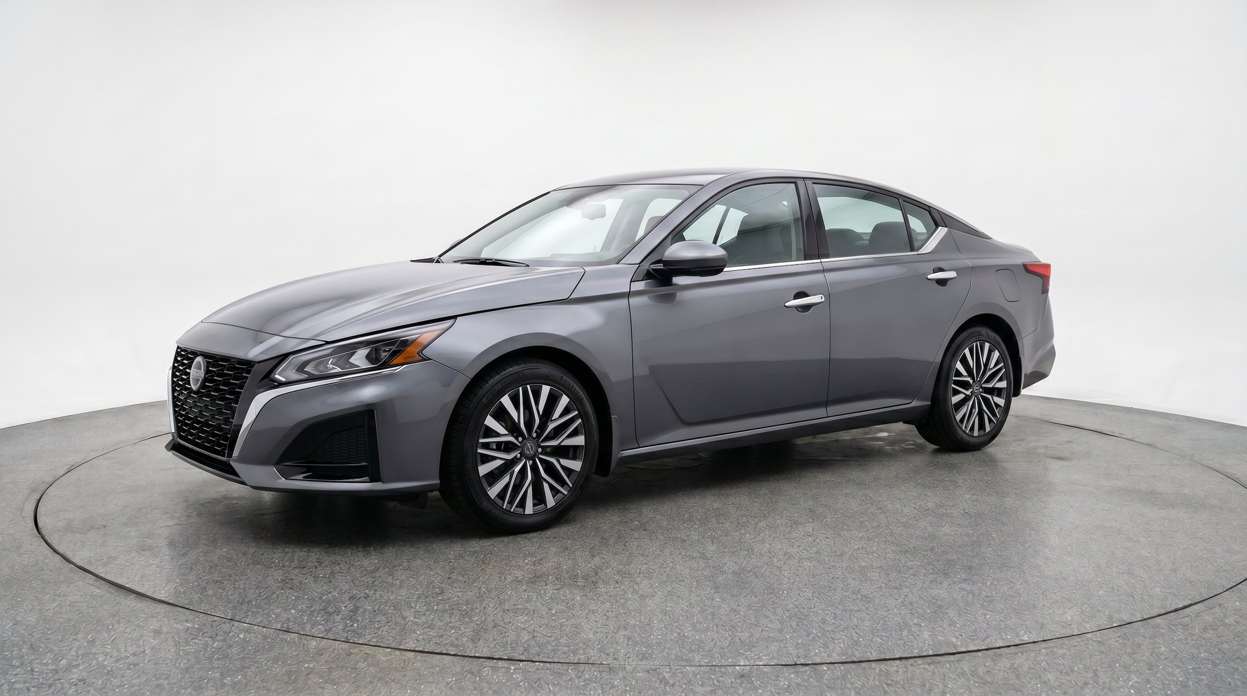 Thumbnail: 2025 Nissan Altima - 3