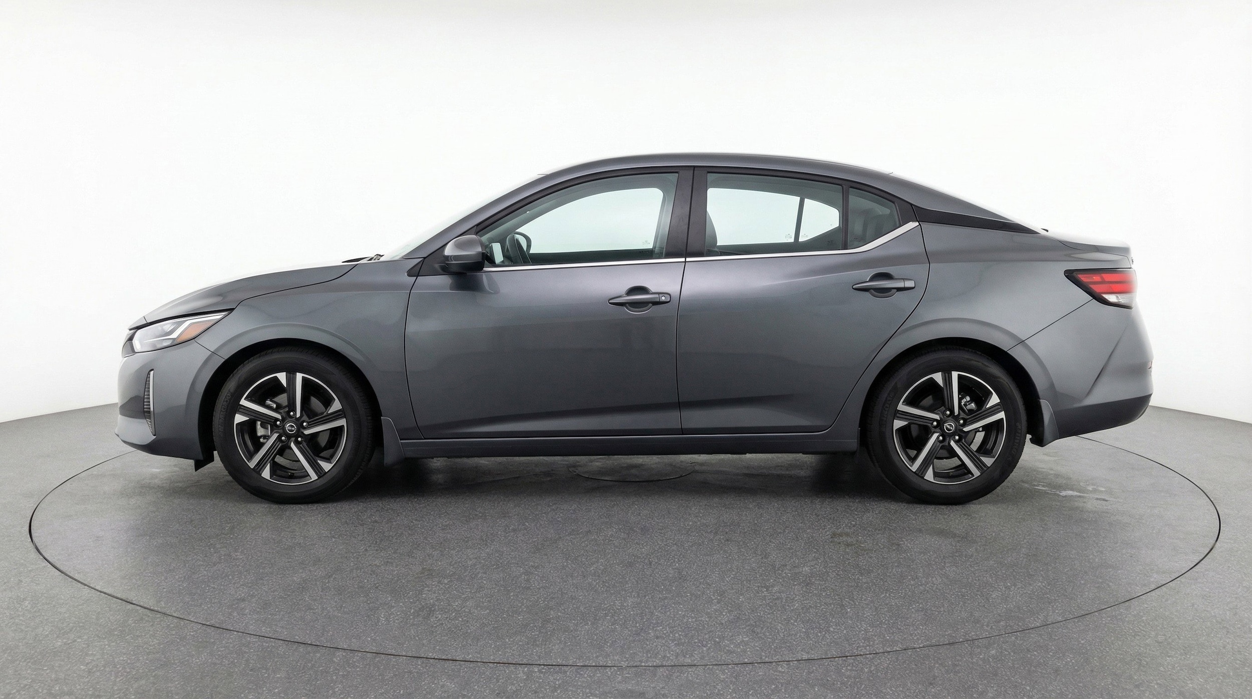 Thumbnail: 2025 Nissan Sentra - 5