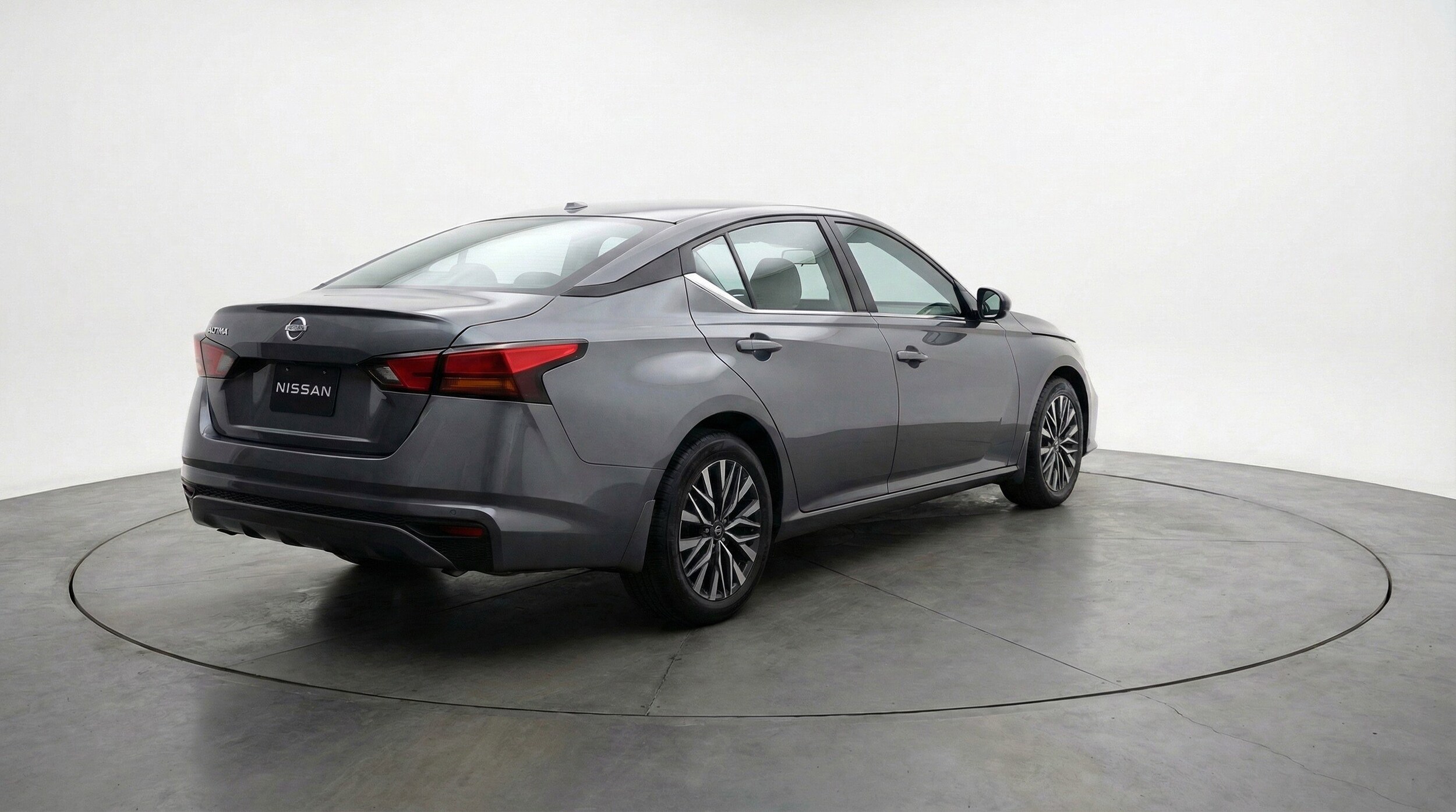 Thumbnail: 2025 Nissan Altima - 9