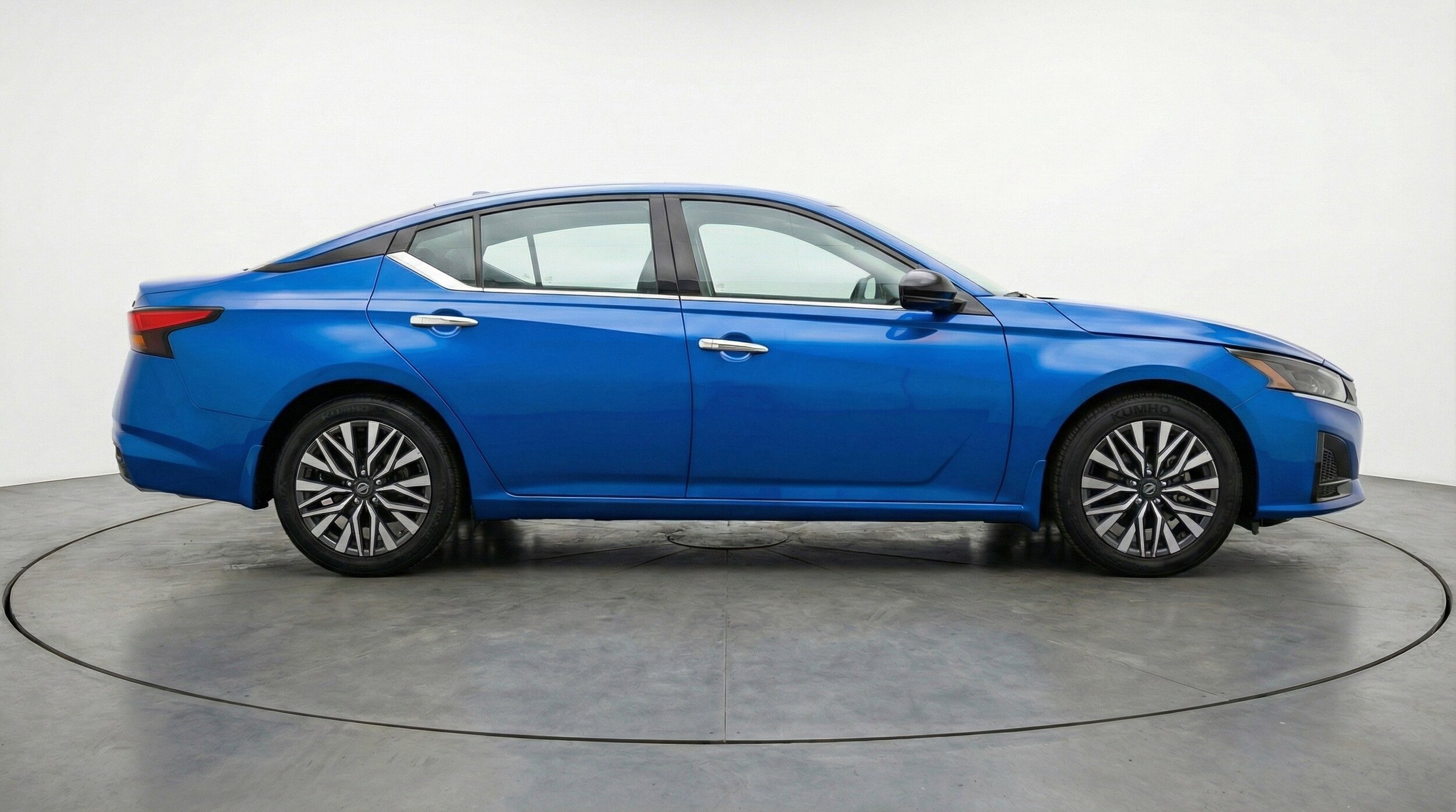 Thumbnail: 2025 Nissan Altima - 11