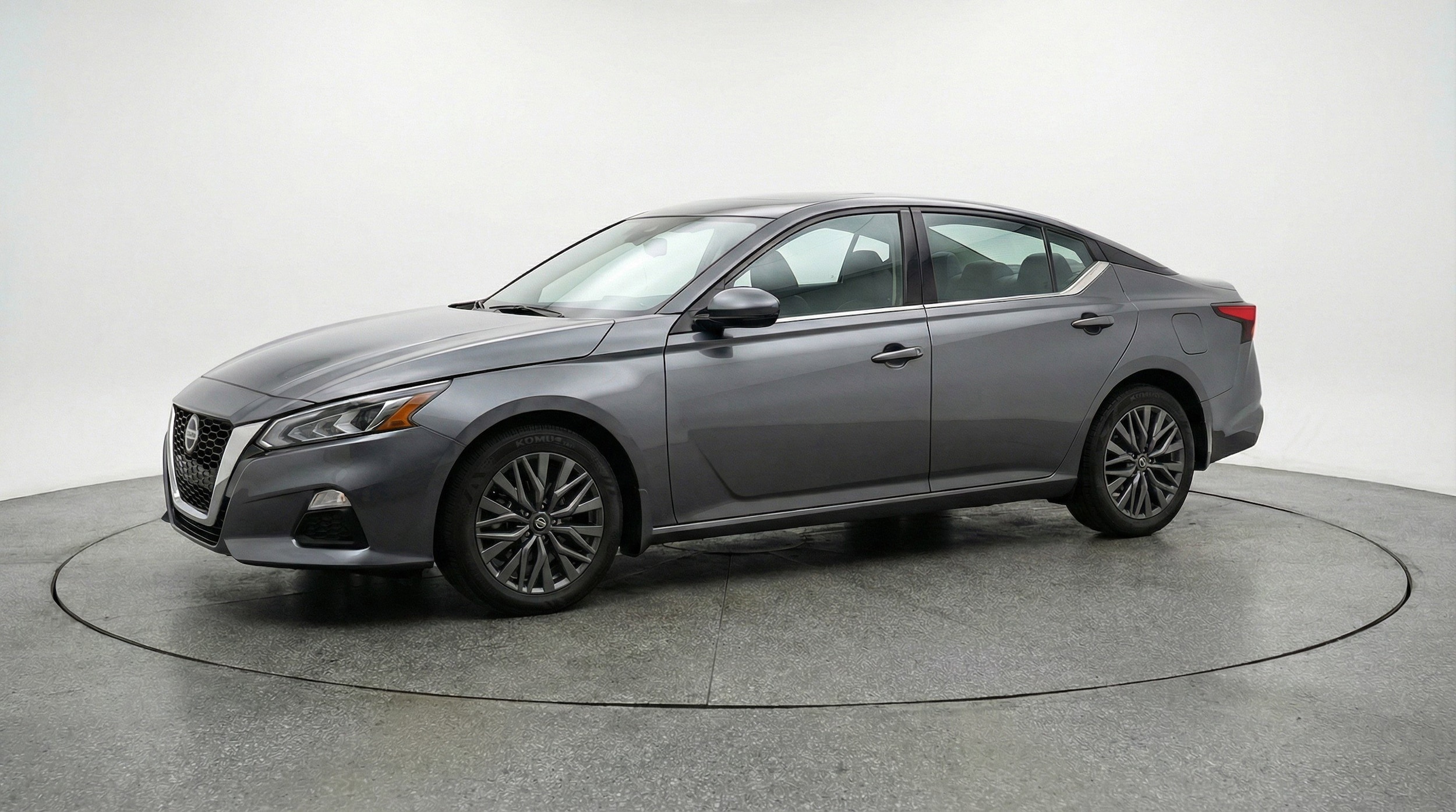 Thumbnail: 2025 Nissan Altima - 3