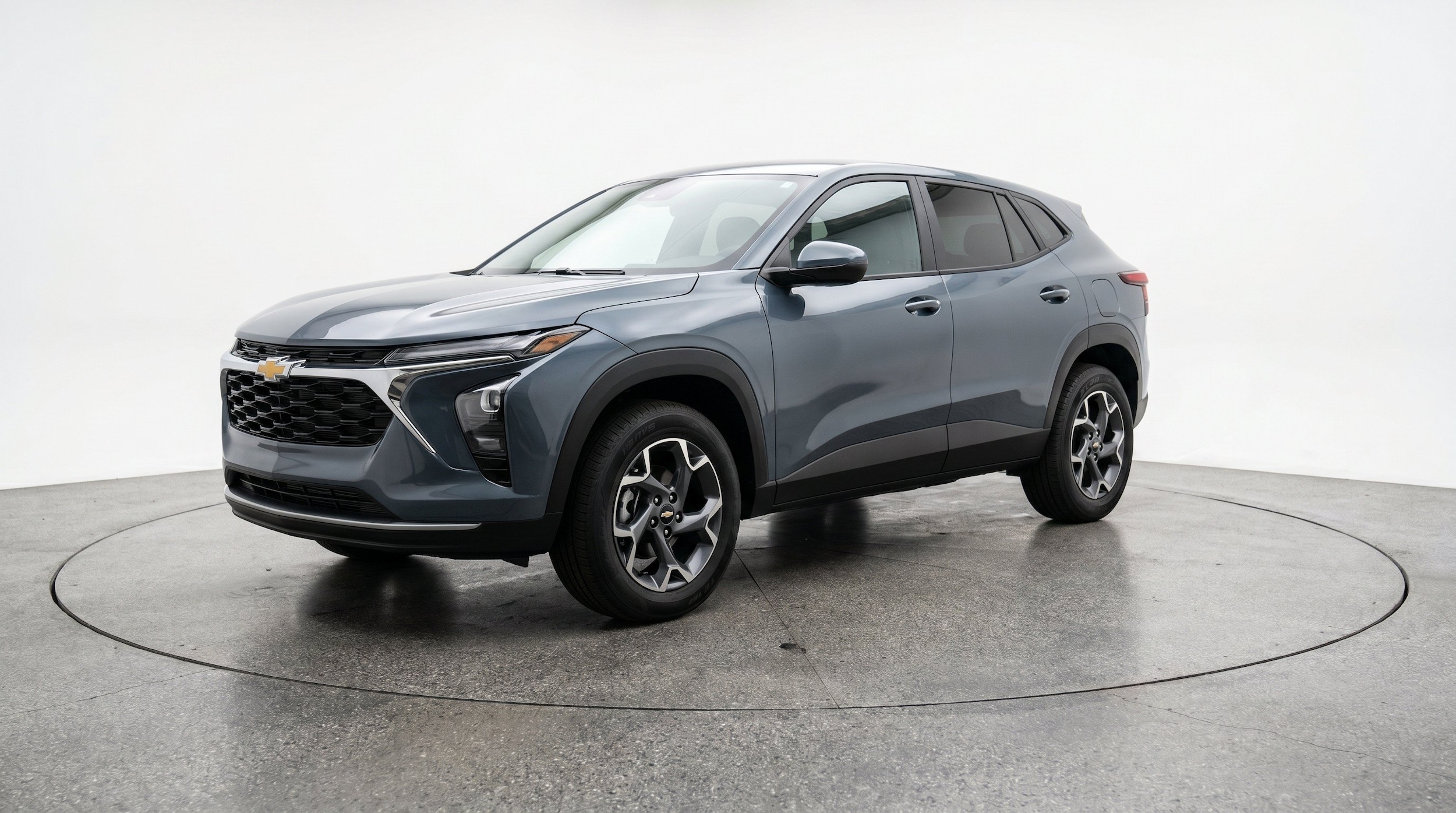 Thumbnail: 2025 Chevrolet Trax - 3