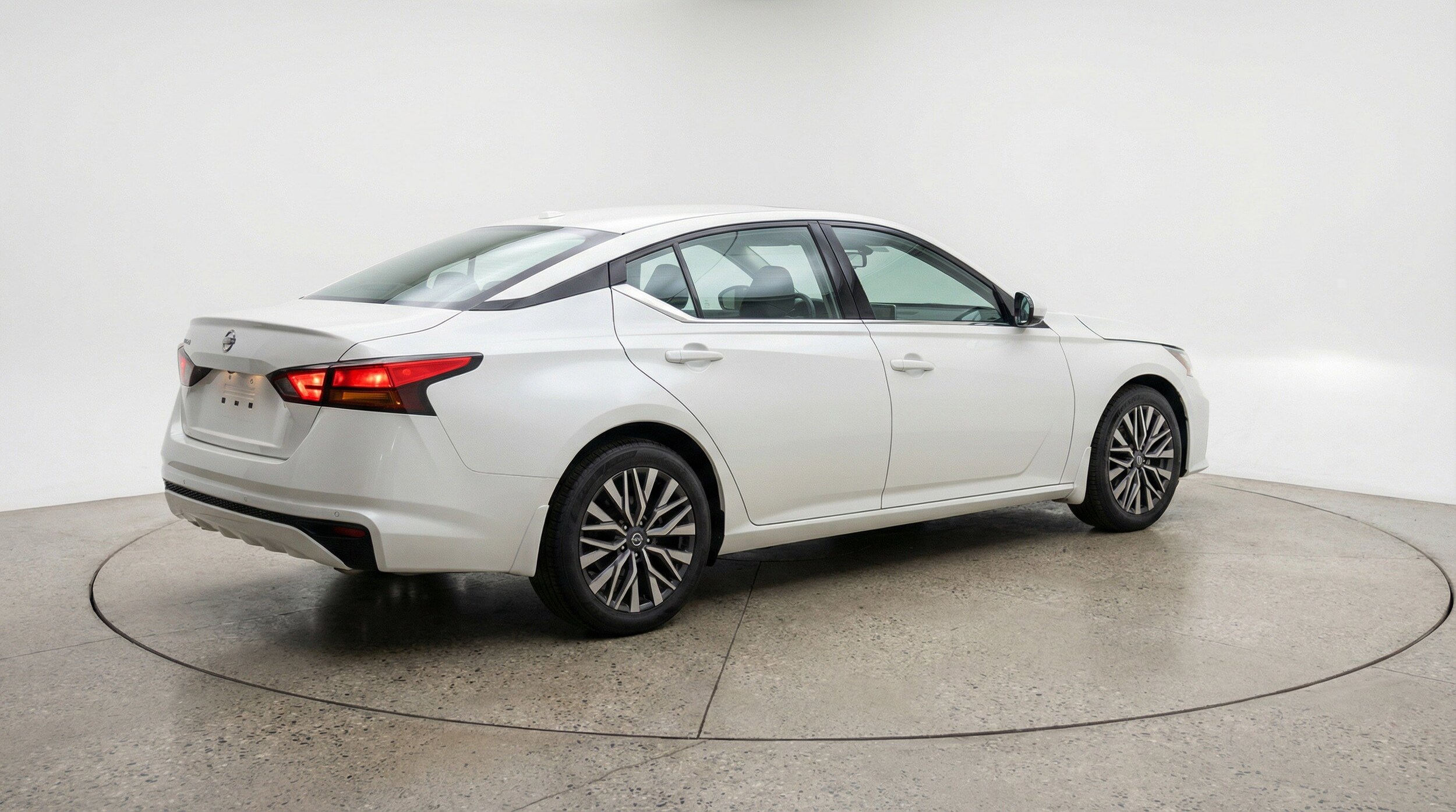 Thumbnail: 2025 Nissan Altima - 9