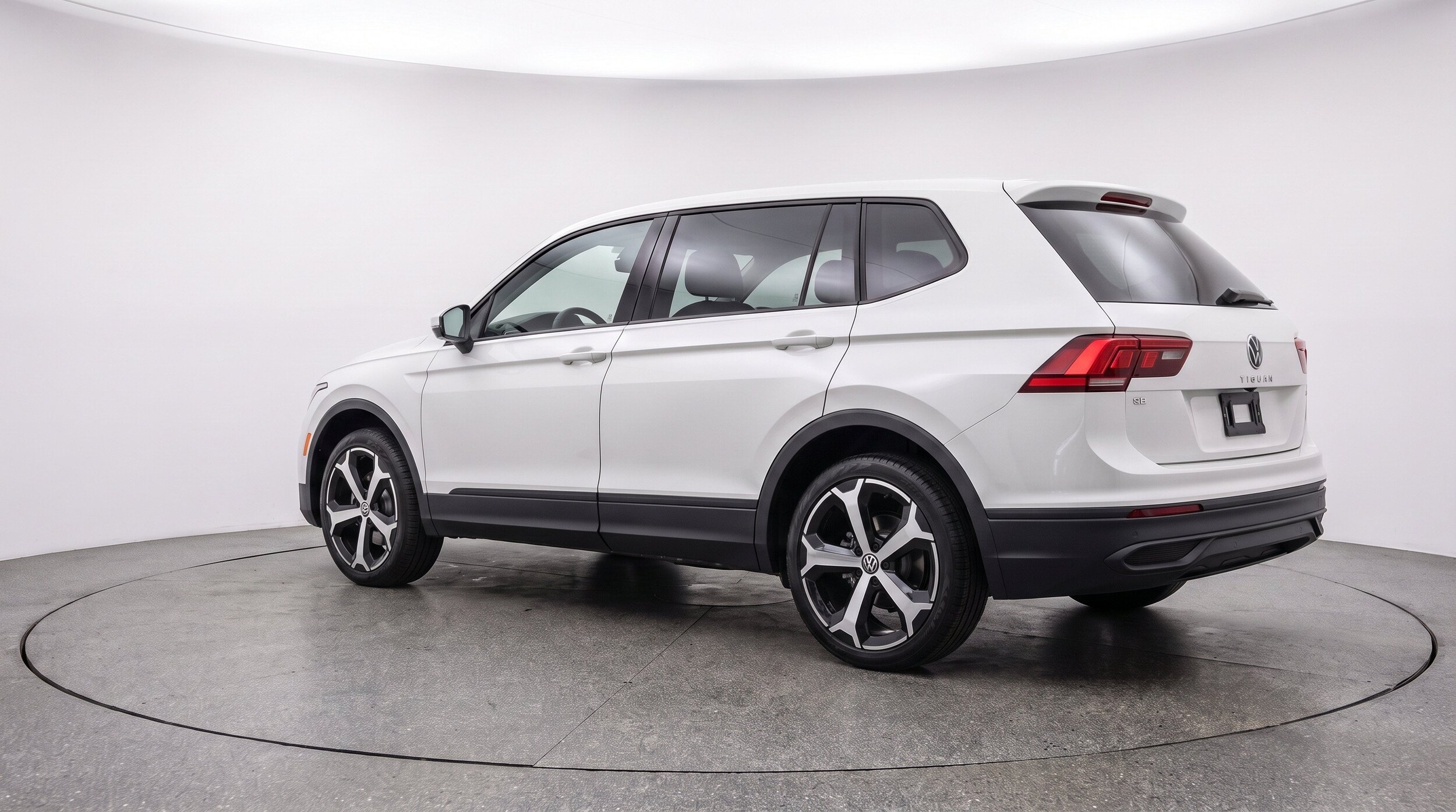 Thumbnail: 2026 Volkswagen Tiguan - 6