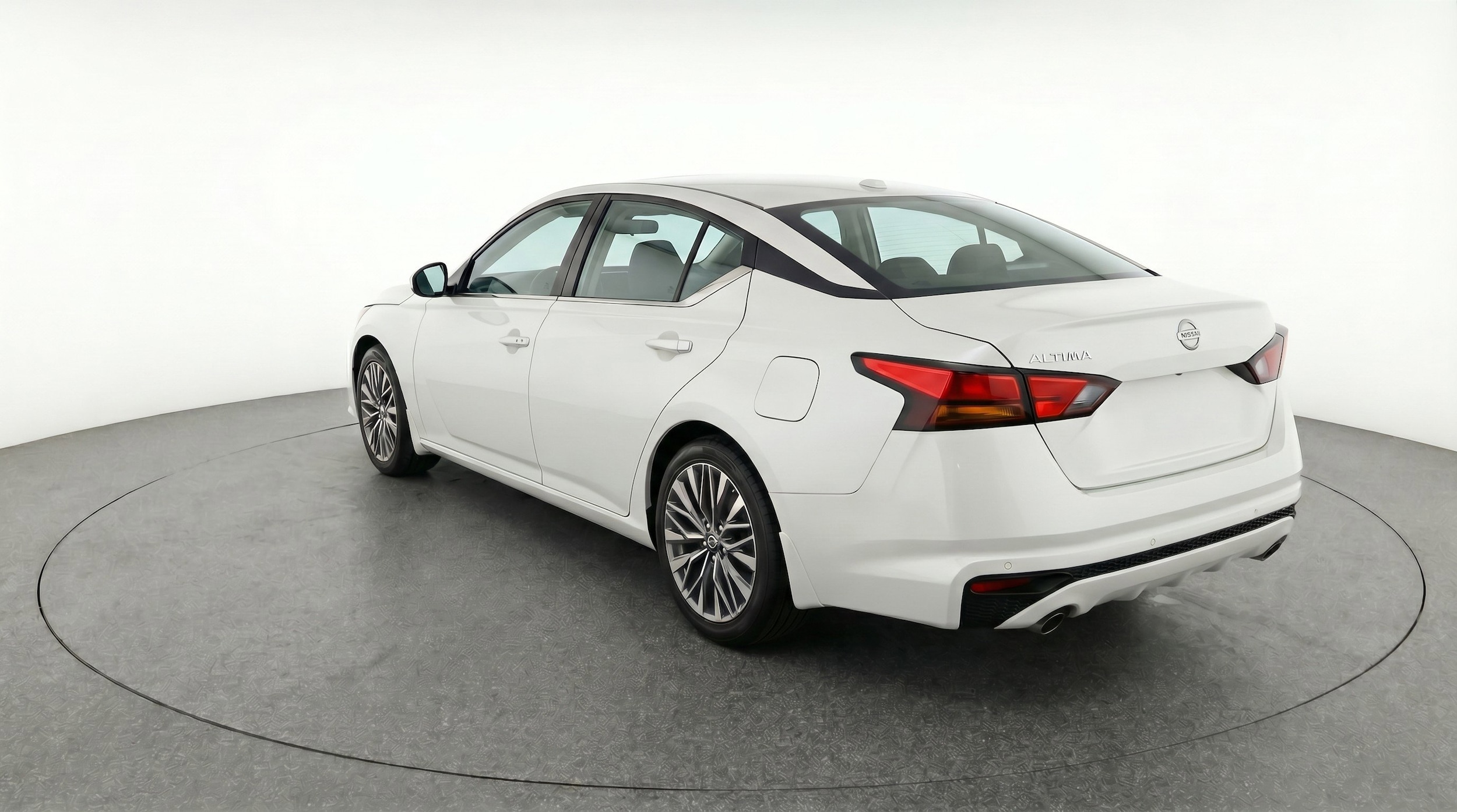 Thumbnail: 2025 Nissan Altima - 6