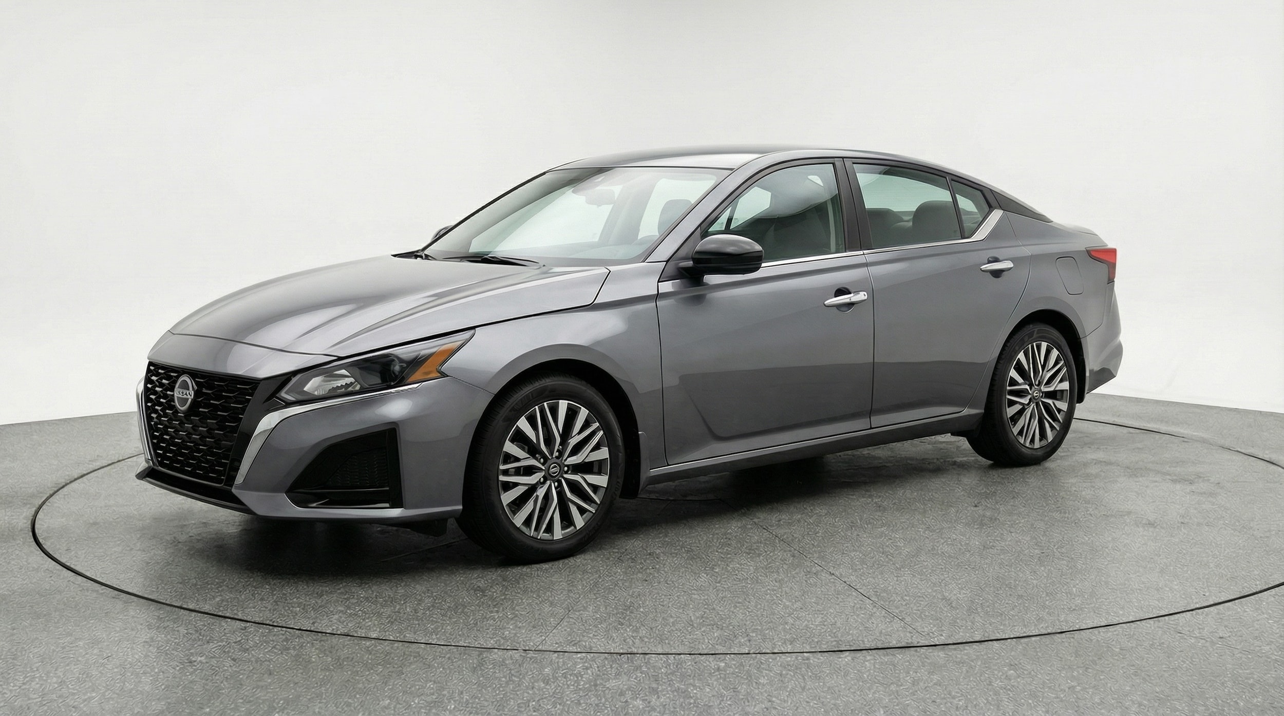 Thumbnail: 2025 Nissan Altima - 3