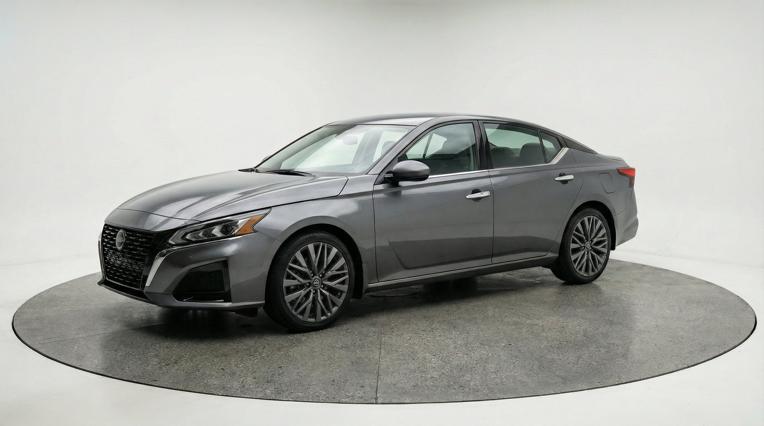 Thumbnail: 2025 Nissan Altima - 3