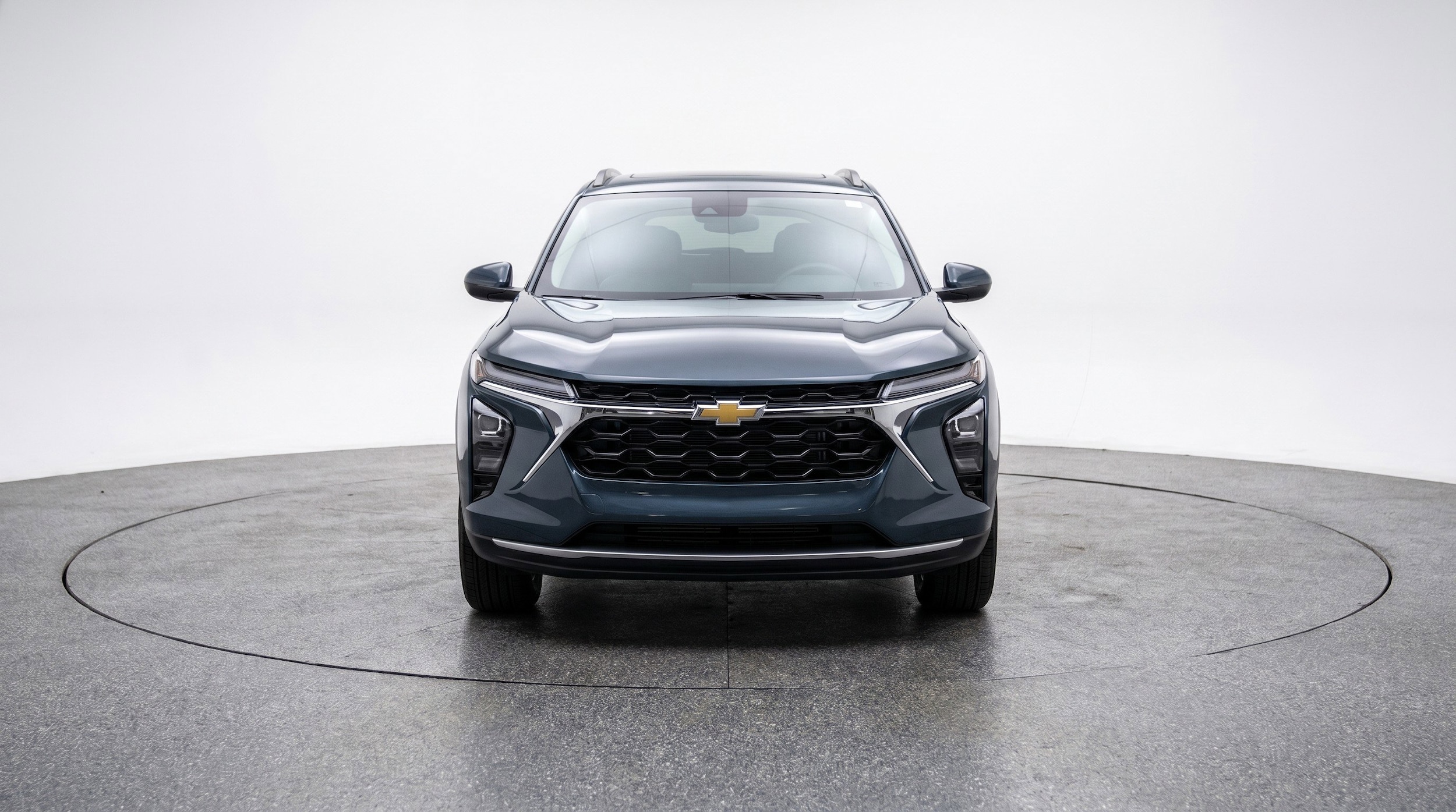Thumbnail: 2025 Chevrolet Trax - 2