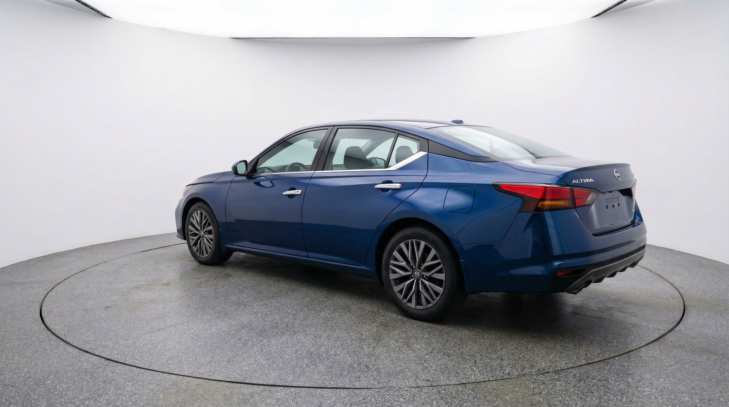 Thumbnail: 2025 Nissan Altima - 6