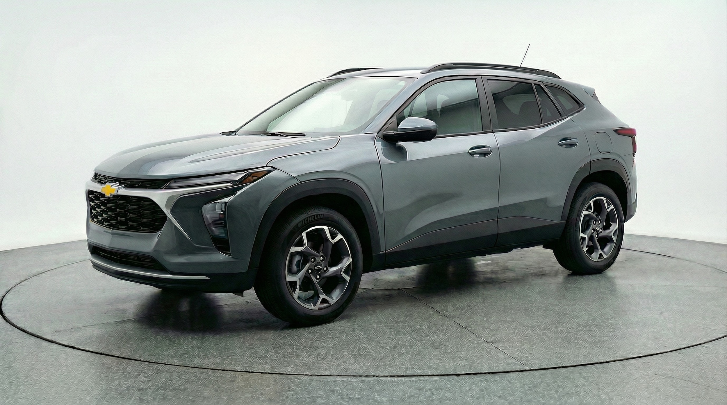 Thumbnail: 2025 Chevrolet Trax - 3