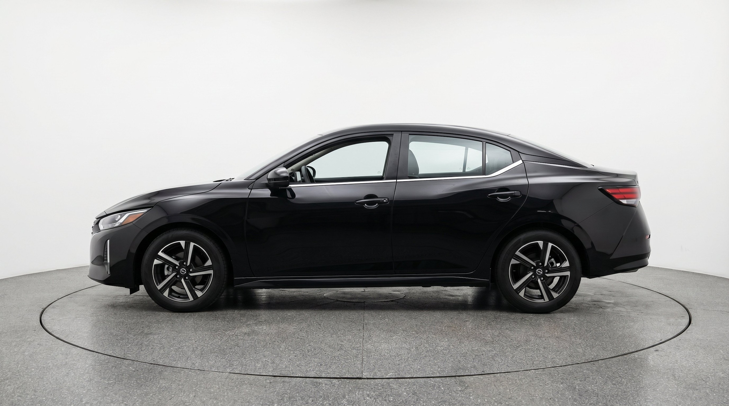 Thumbnail: 2025 Nissan Sentra - 5