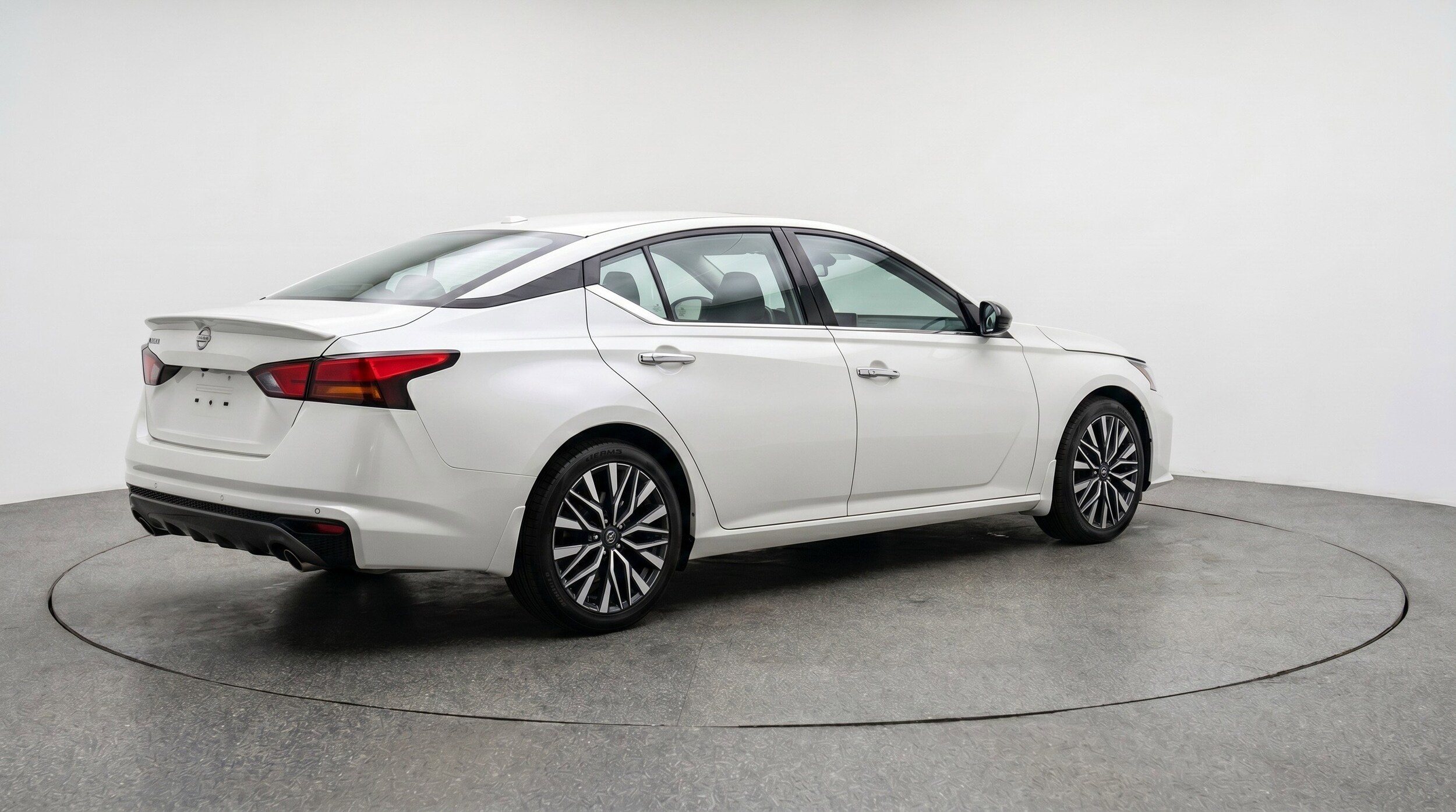 Thumbnail: 2025 Nissan Altima - 9